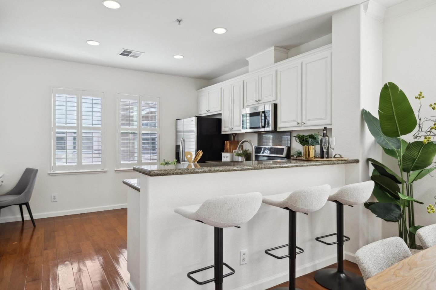 2209 Winepol LOOP