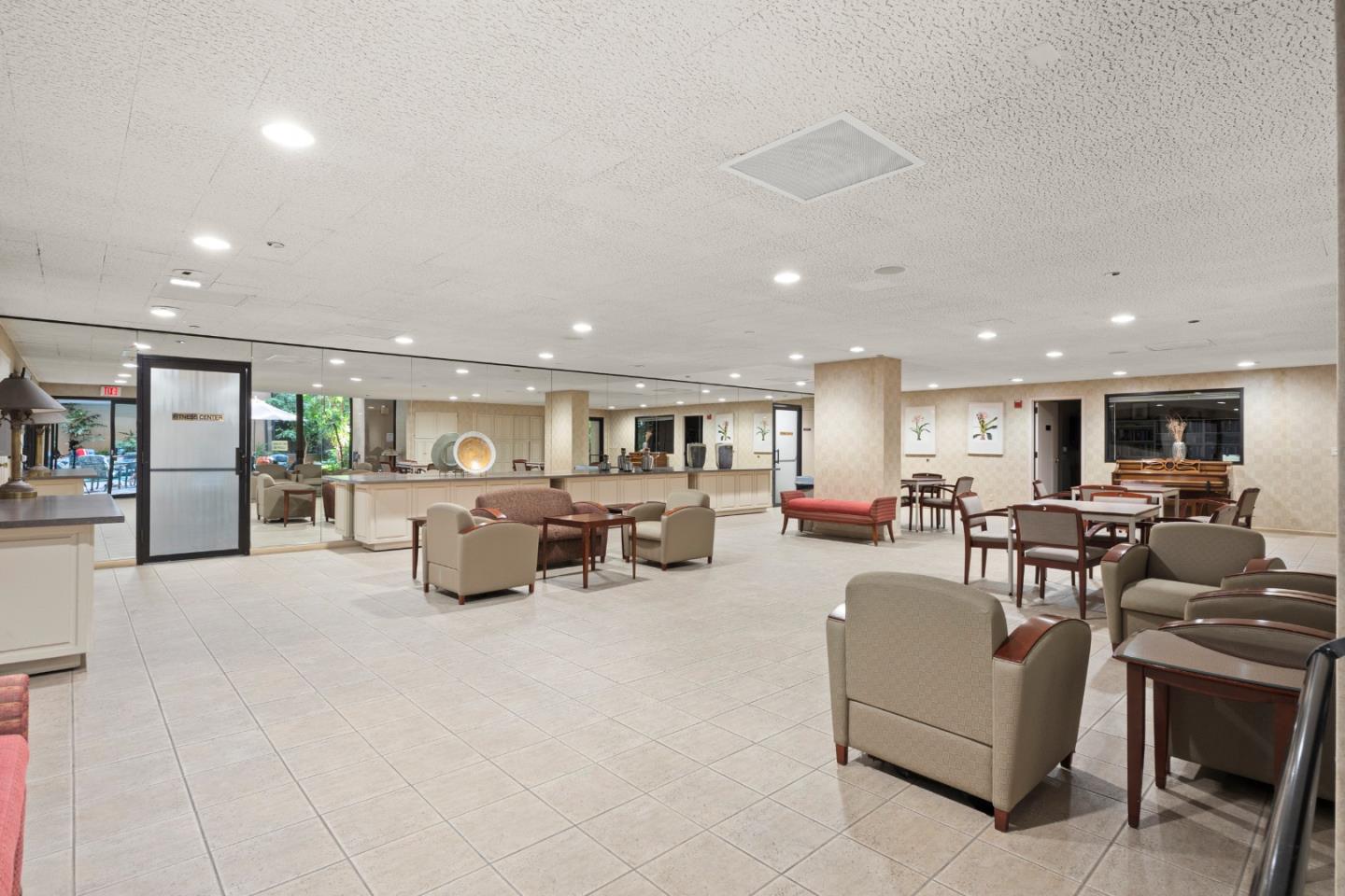 555 Laurel Avenue 324