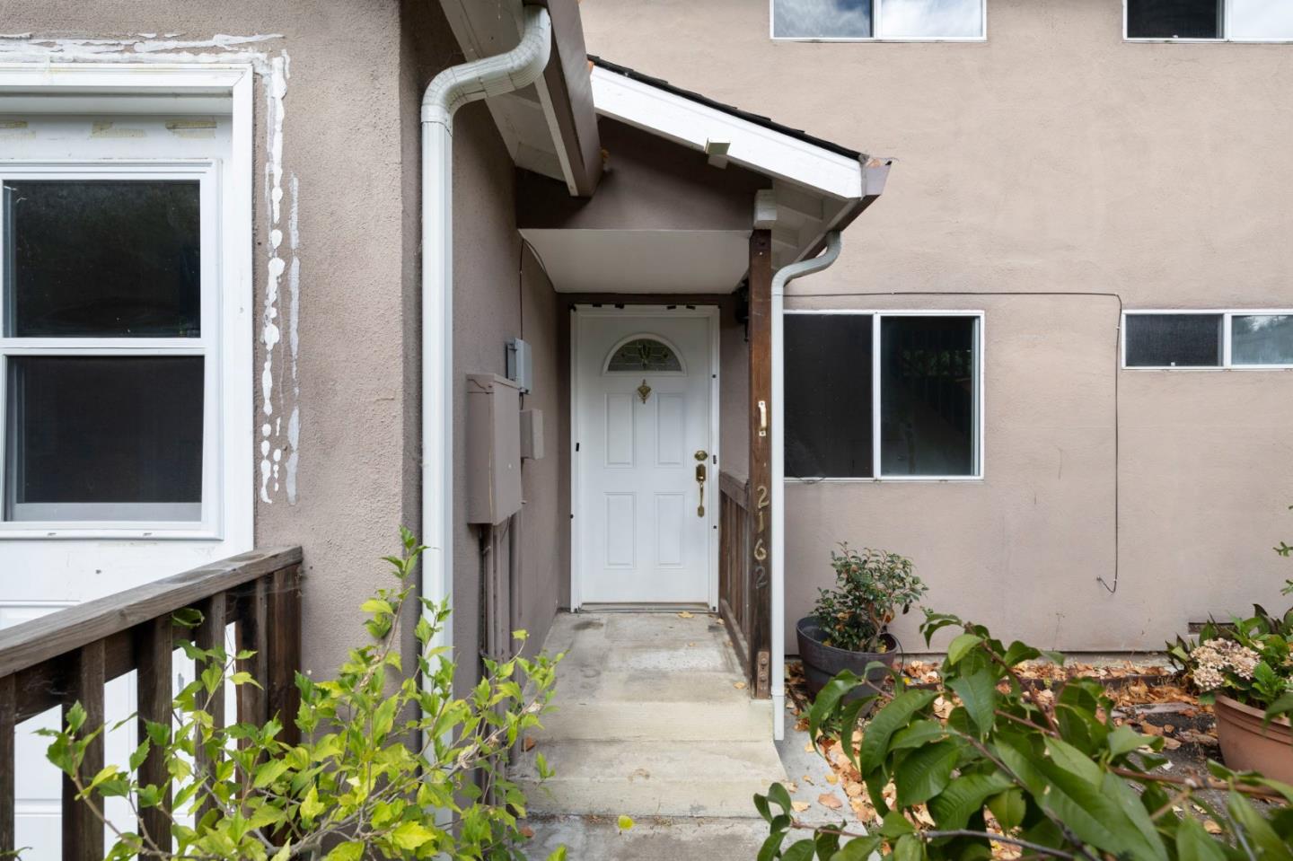 2160 Oakley Avenue