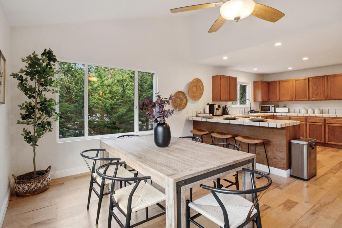1519 Perez Drive