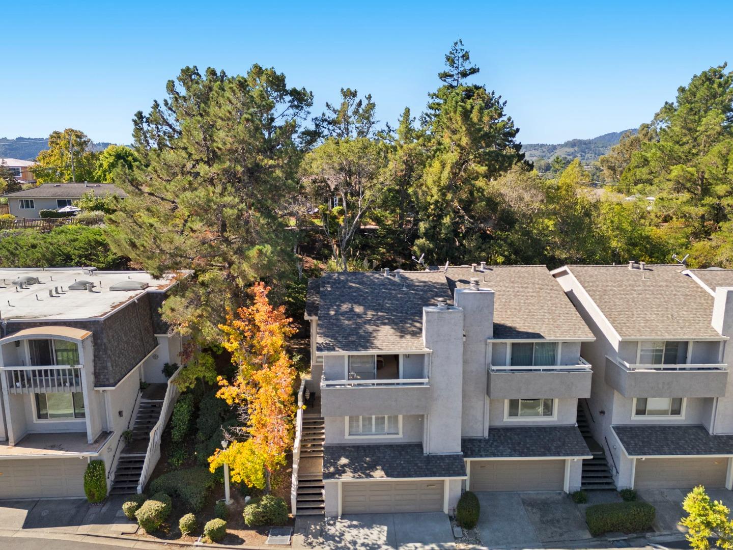 62 Lyonridge Lane