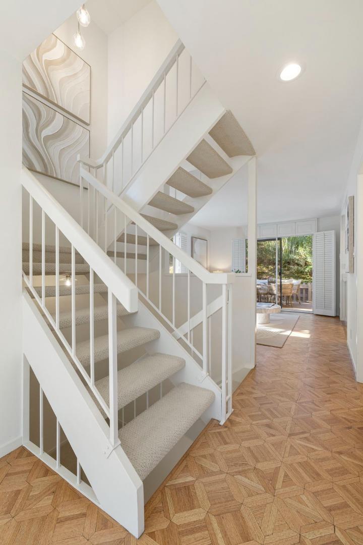62 Lyonridge Lane