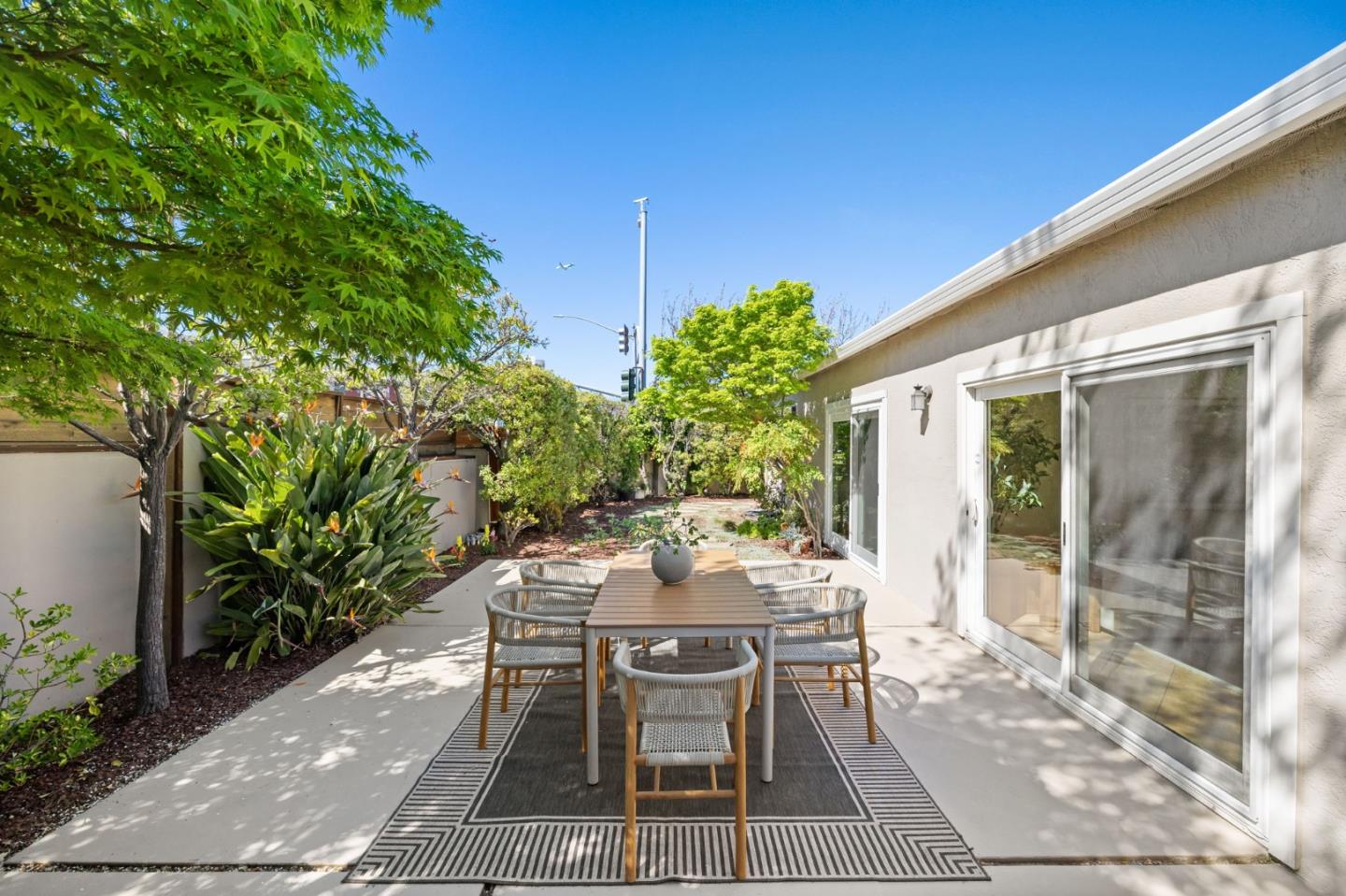 600 Comet Drive