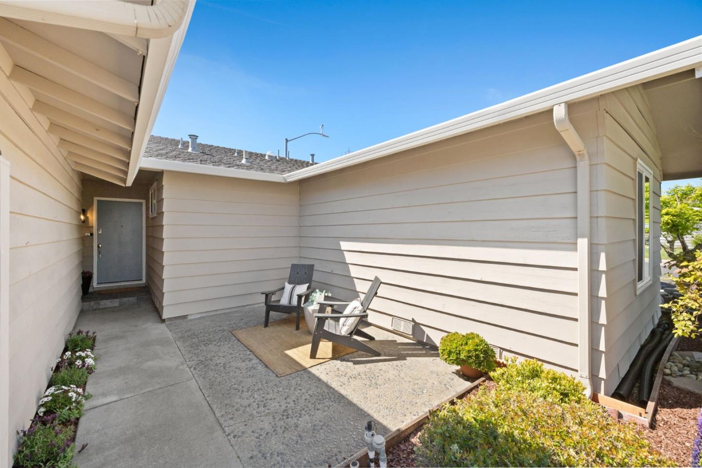 600 Comet Drive
