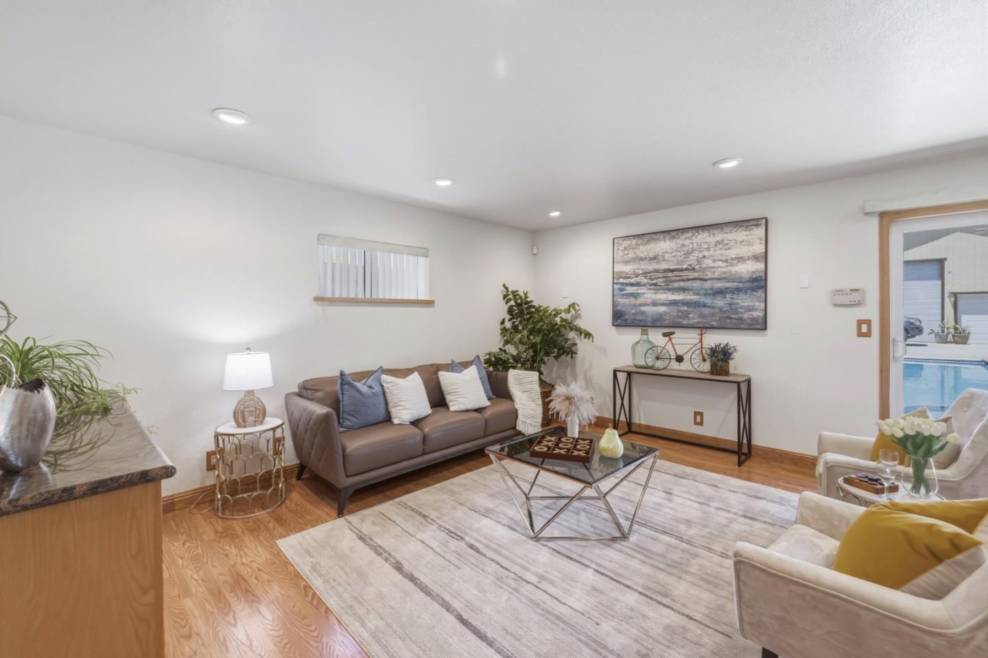 326 30th AVE
