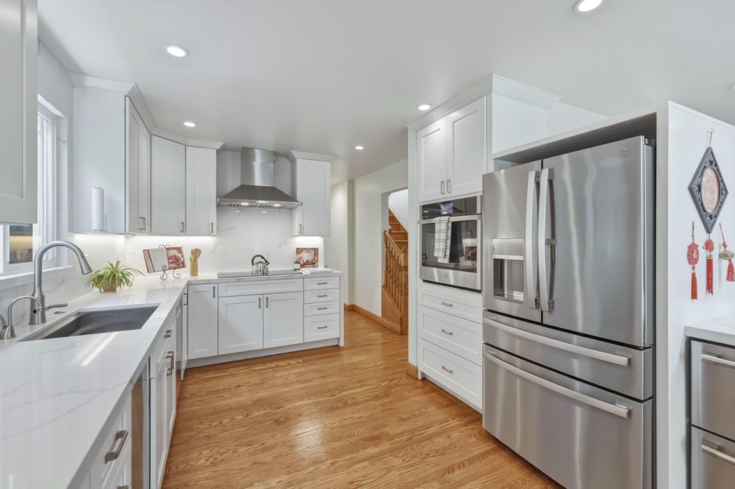 326 30th AVE