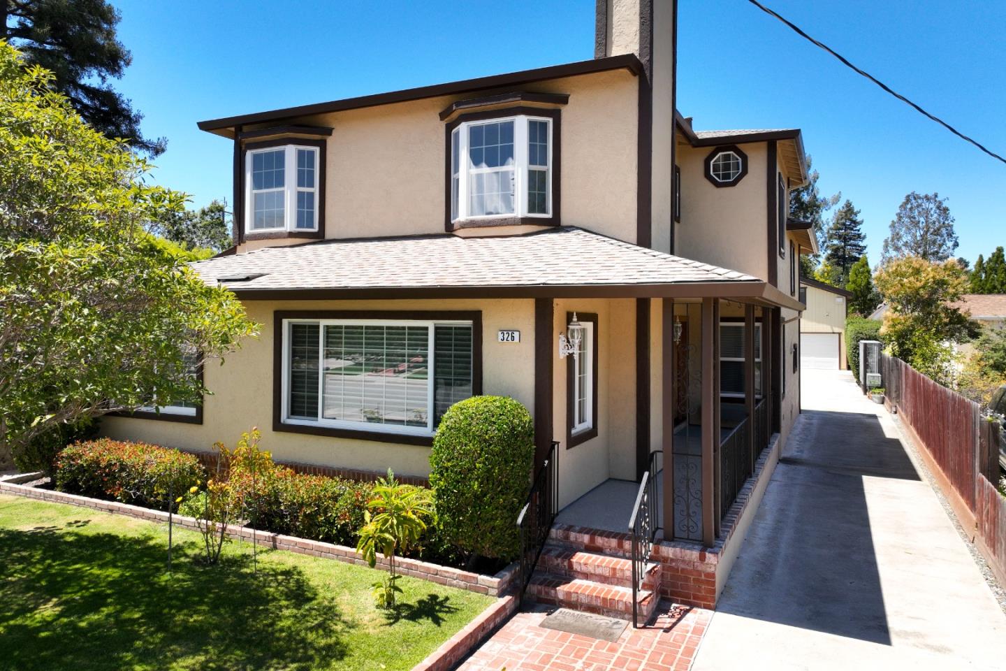 326 30th AVE