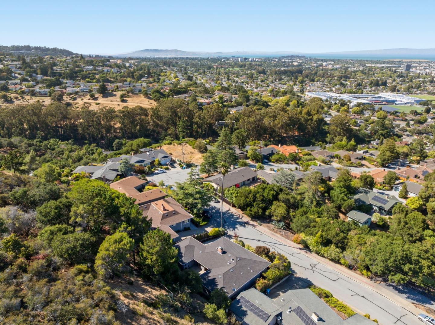 912 Viewridge DR