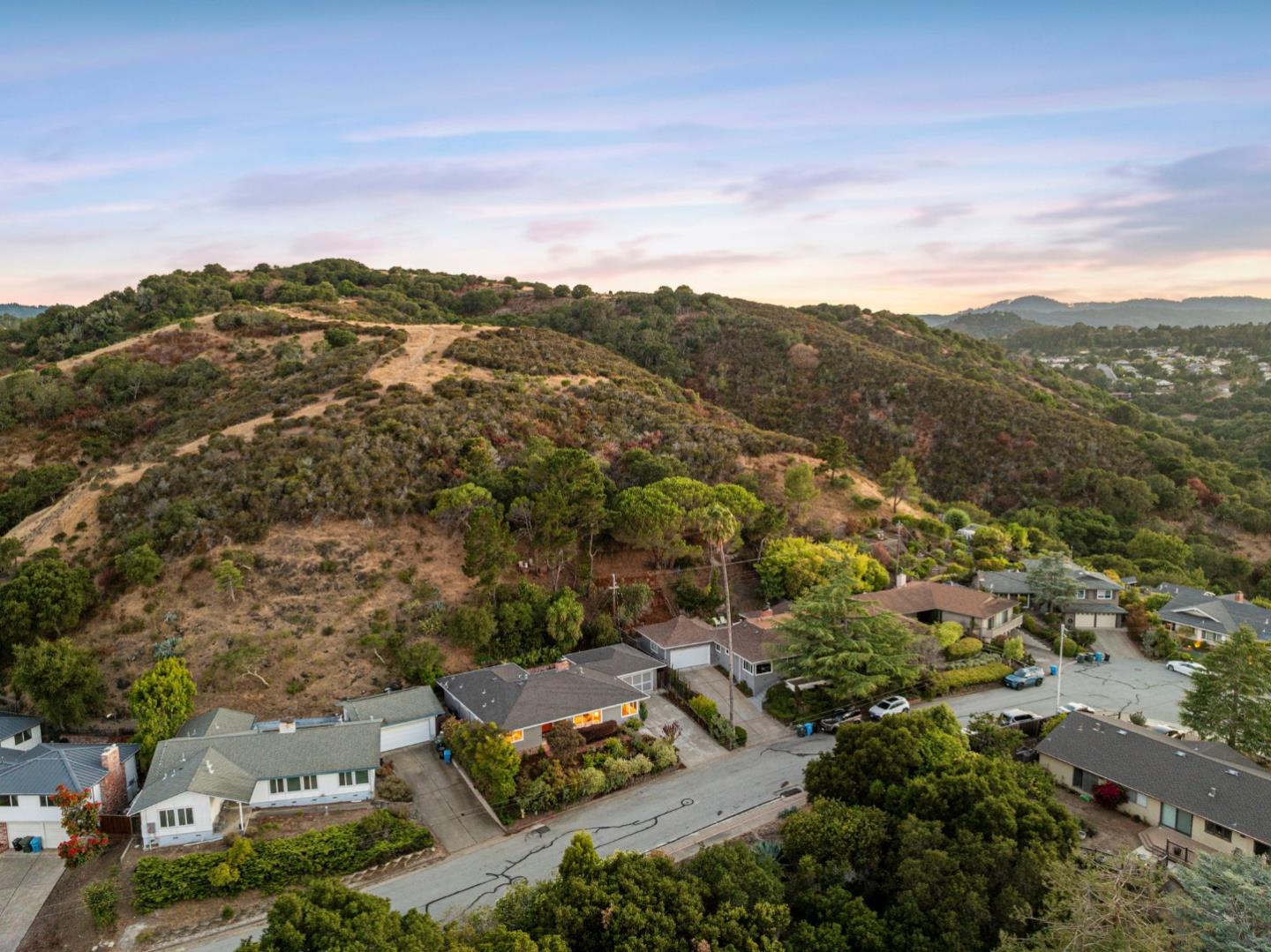 912 Viewridge DR