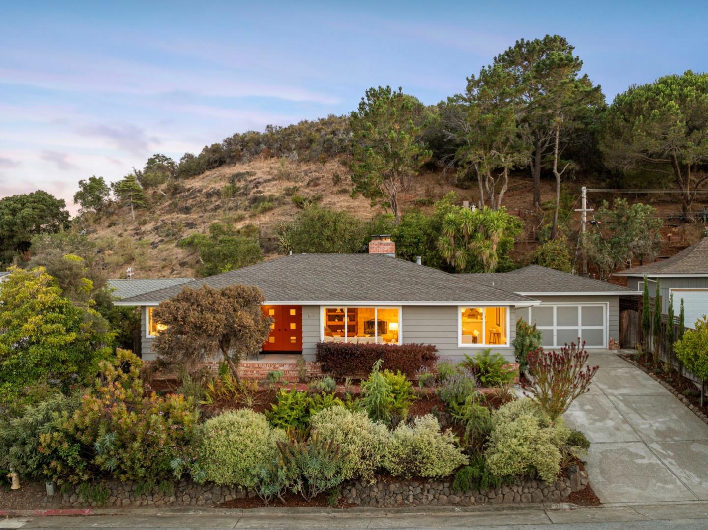 912 Viewridge DR