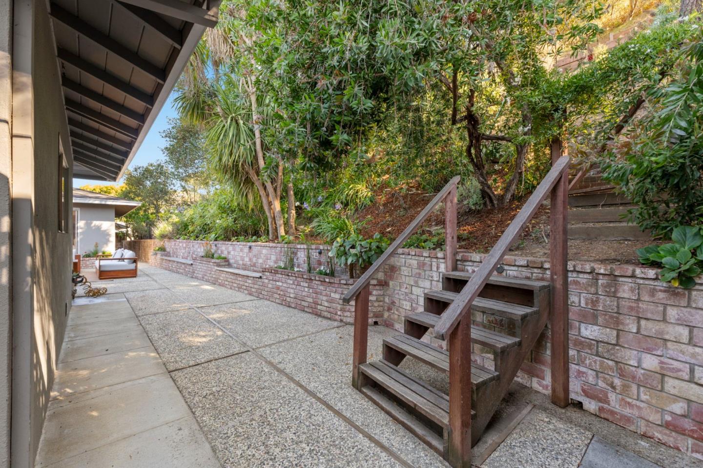912 Viewridge DR