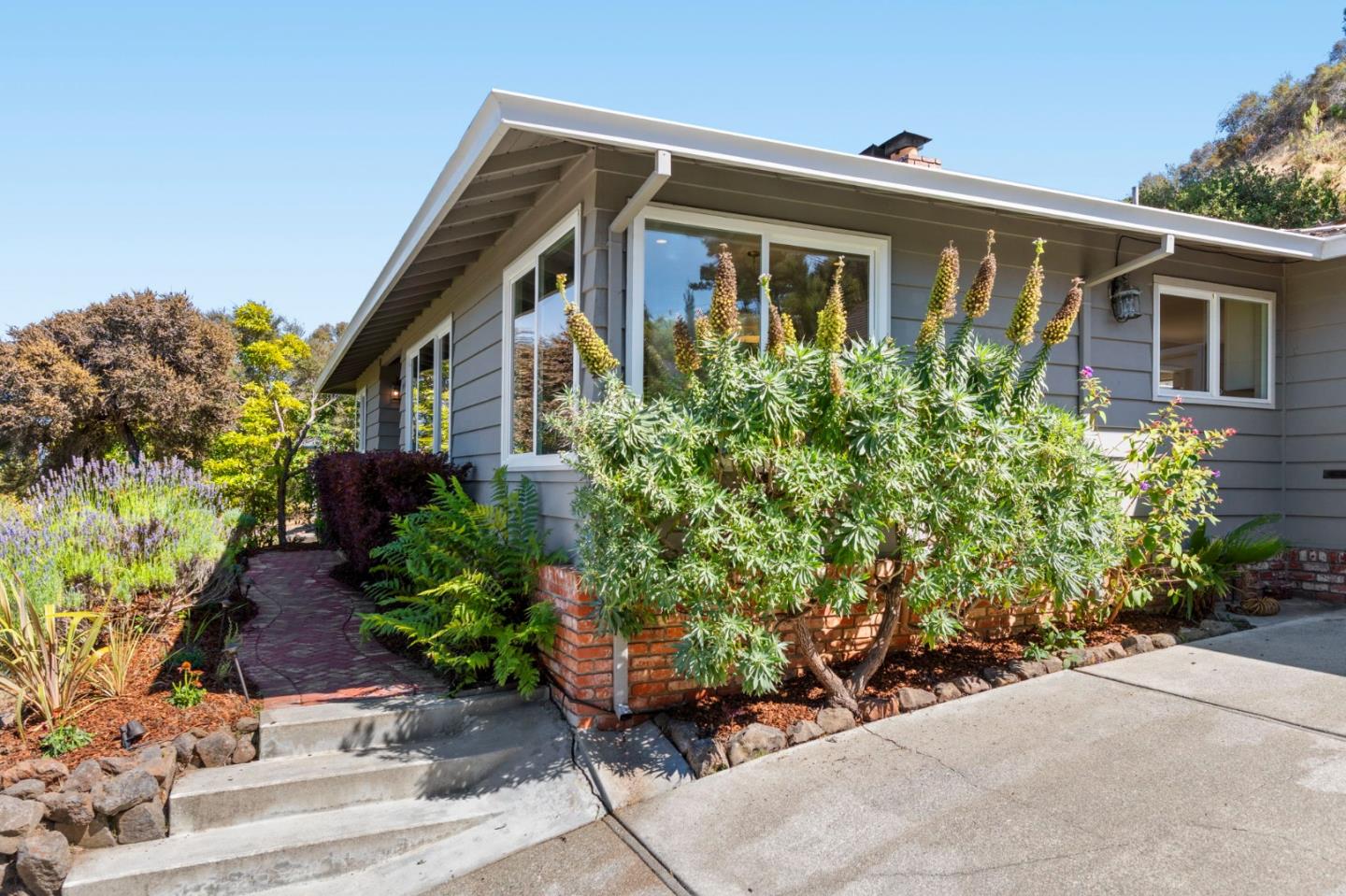 912 Viewridge DR