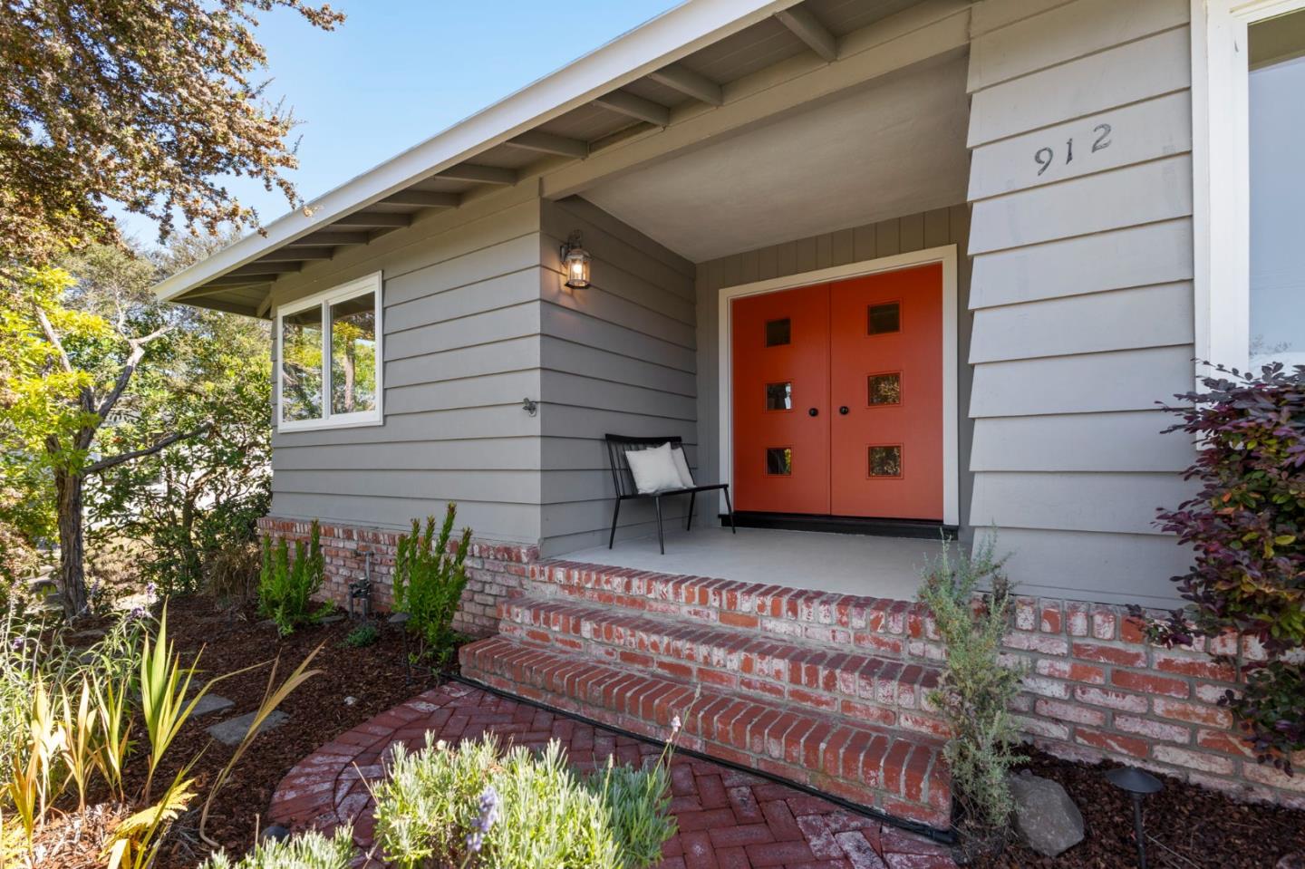 912 Viewridge DR
