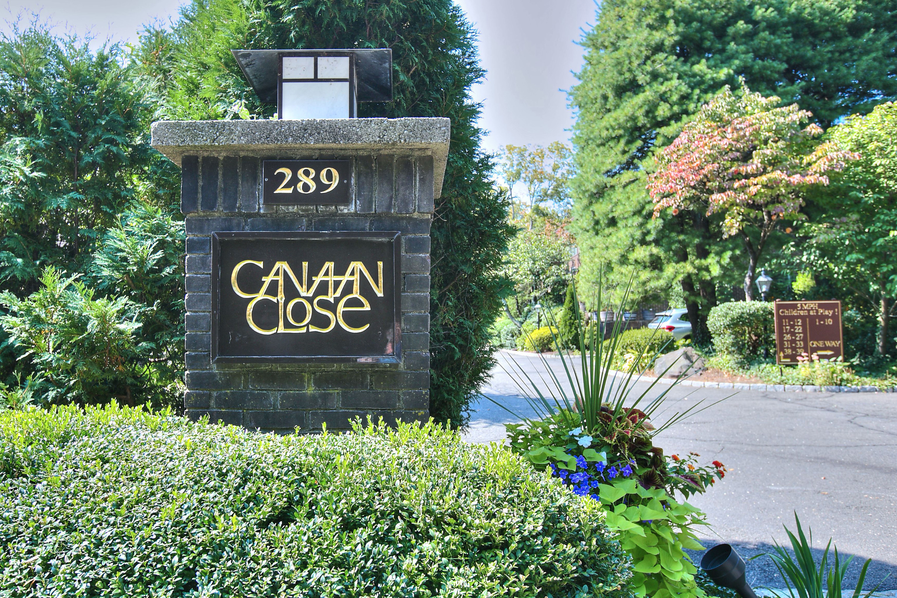 289 New Norwalk Road Unit: 8