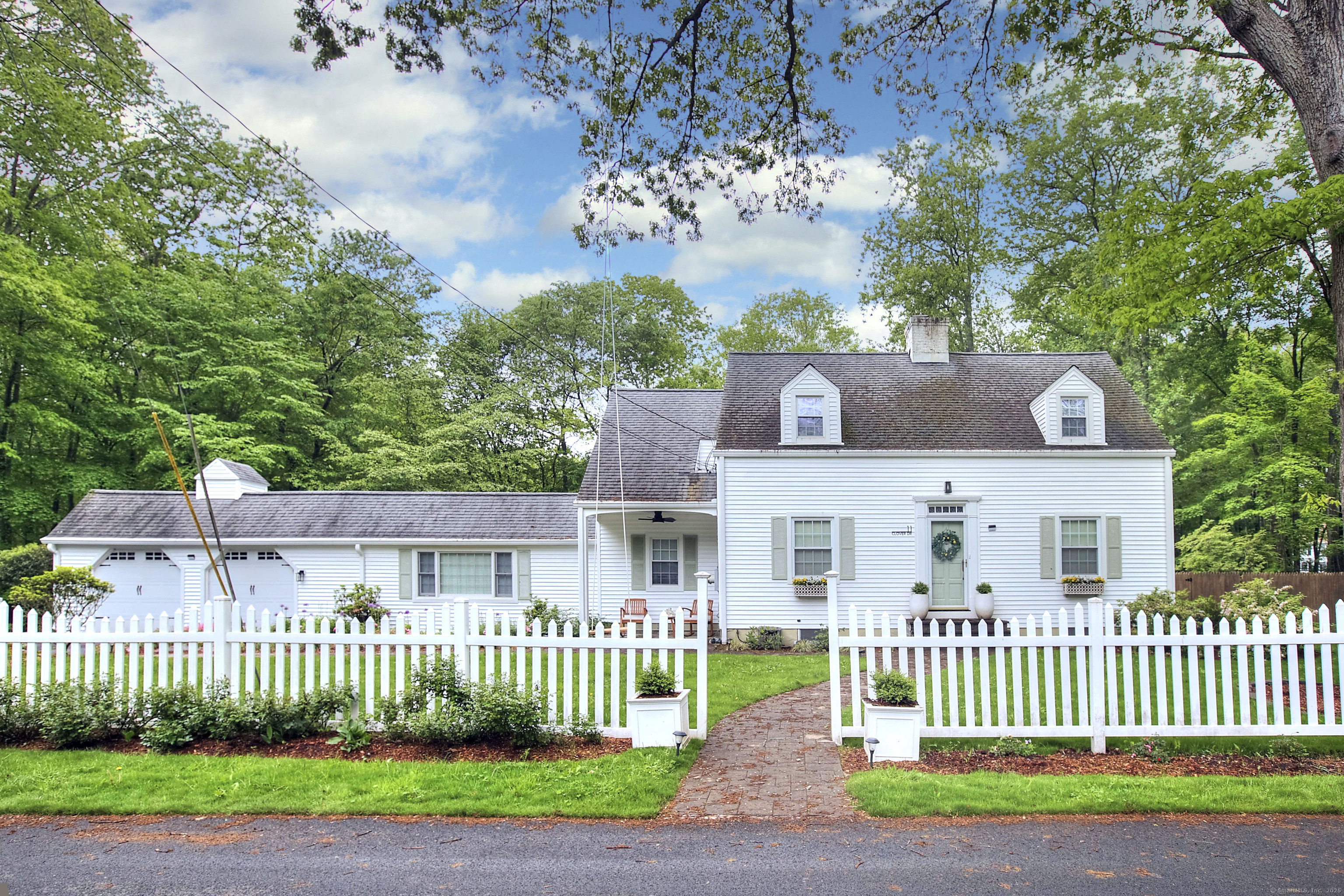 11 Clover Drive