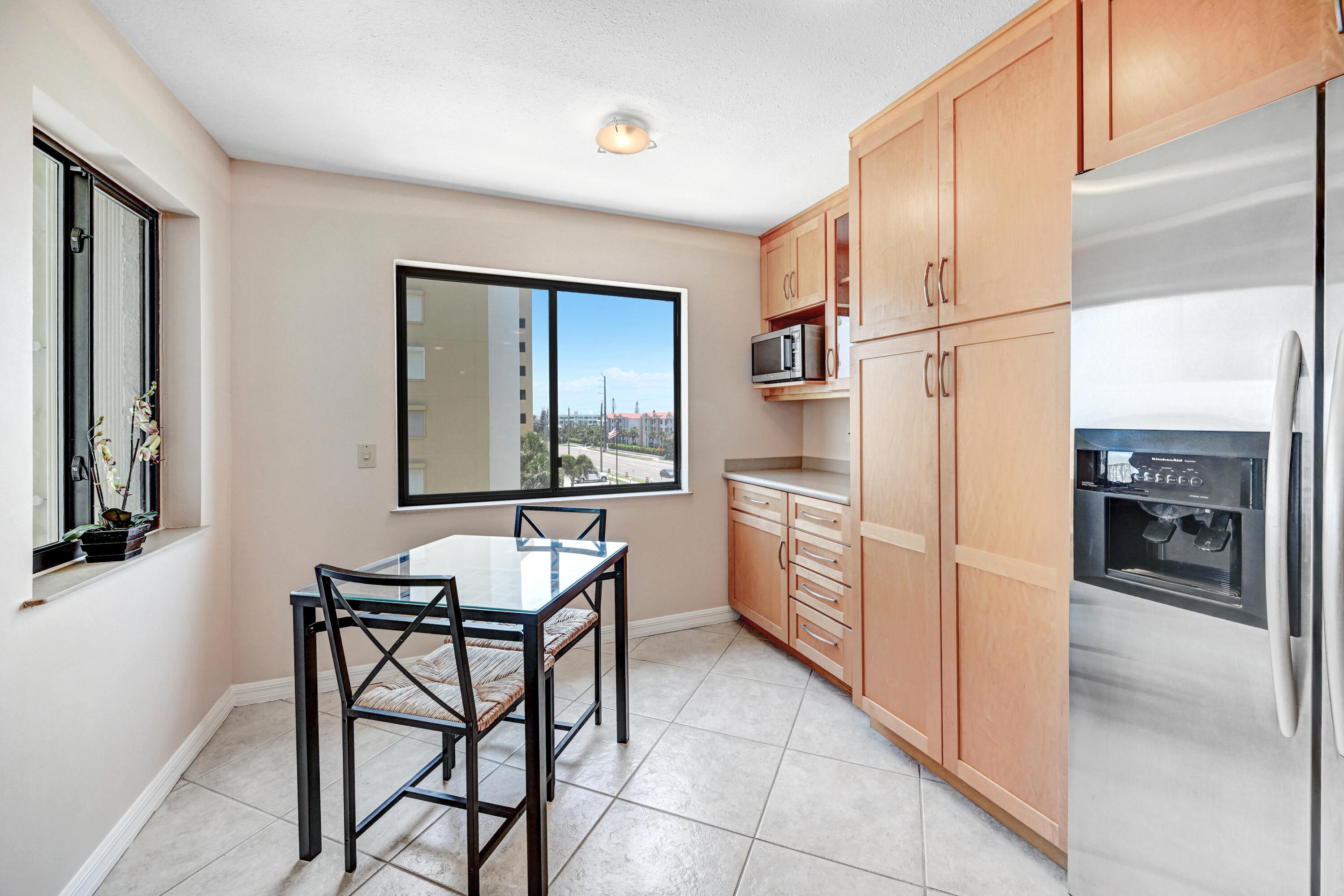 3115 S Atlantic Avenue, 404