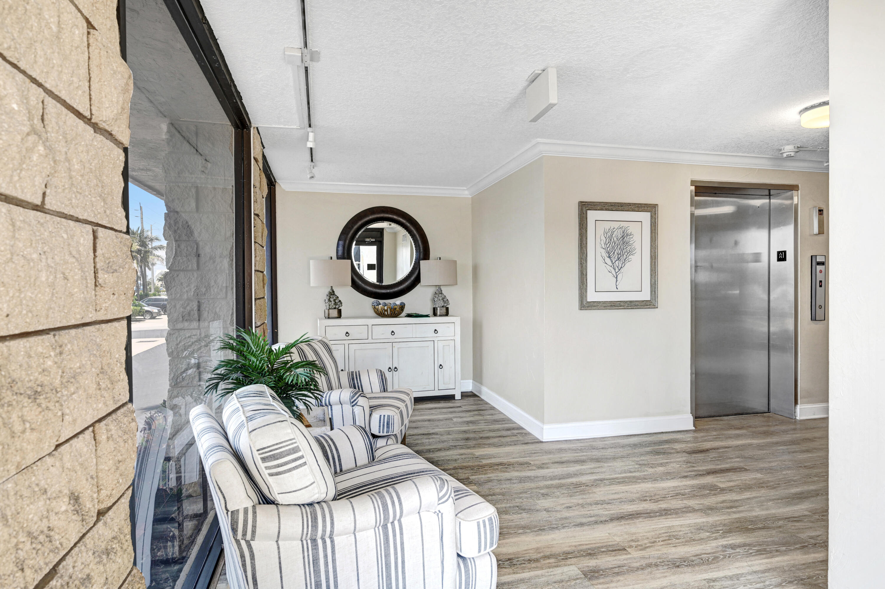 3115 S Atlantic Avenue, 404