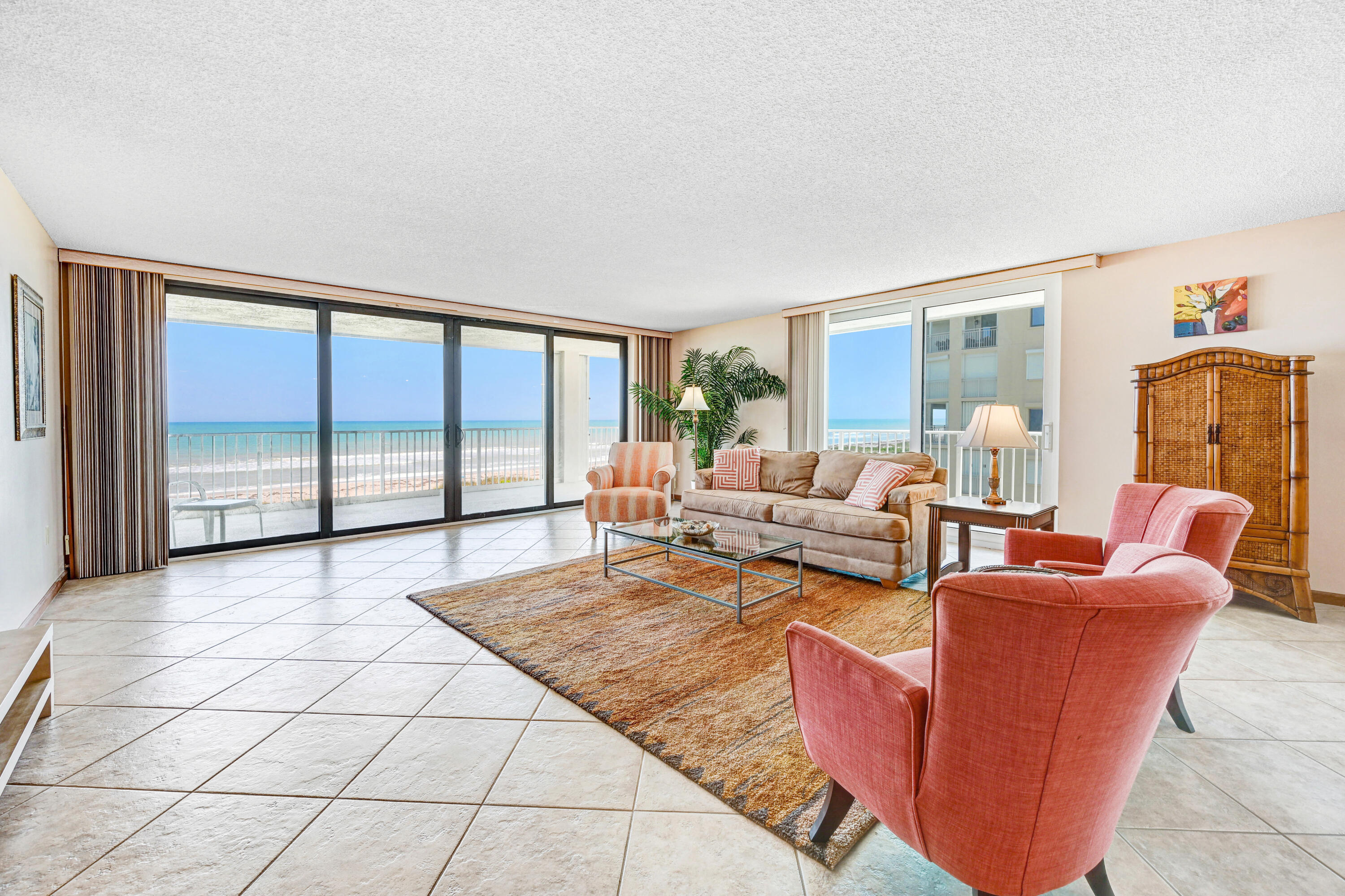 3115 S Atlantic Avenue, 404