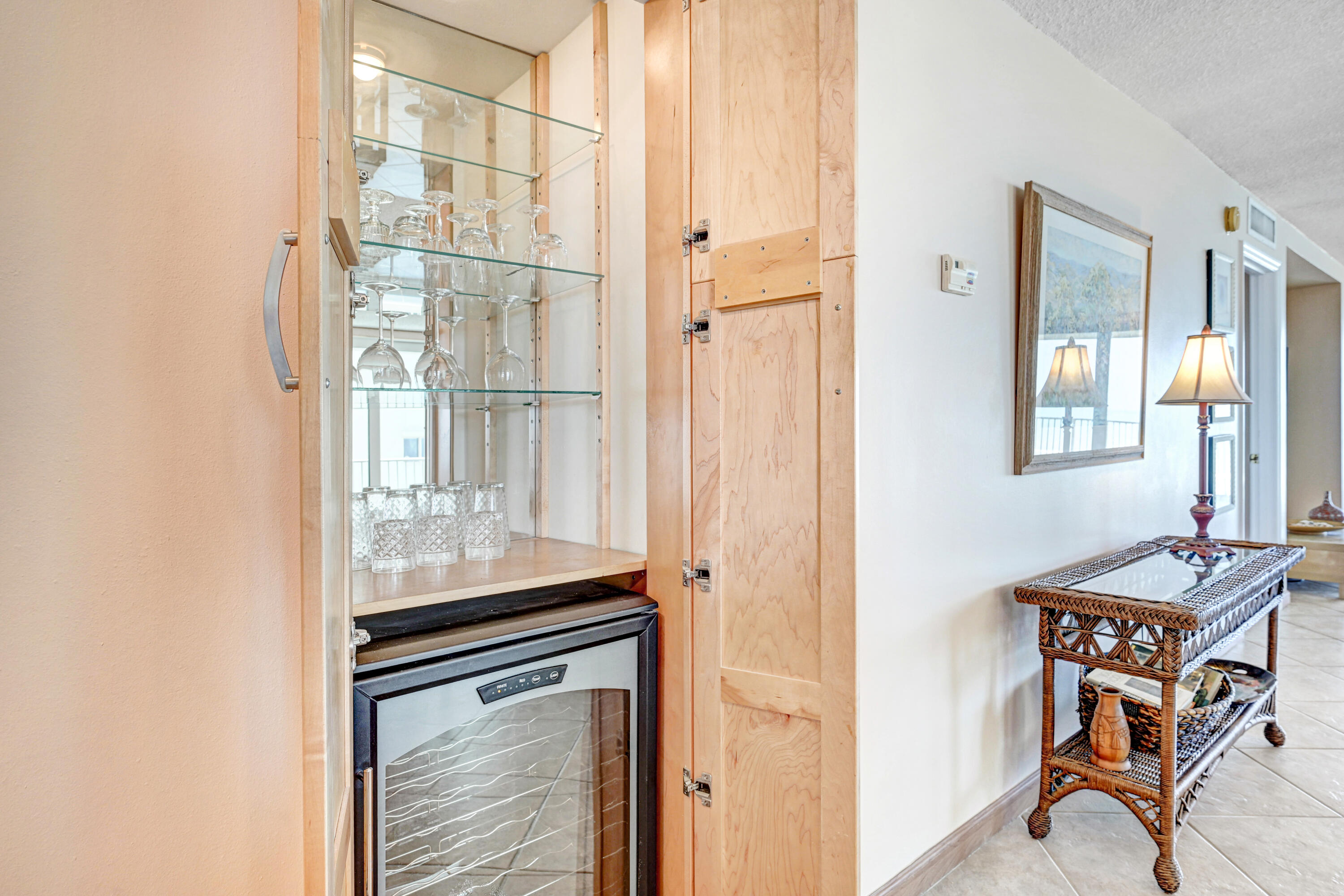 3115 S Atlantic Avenue, 404