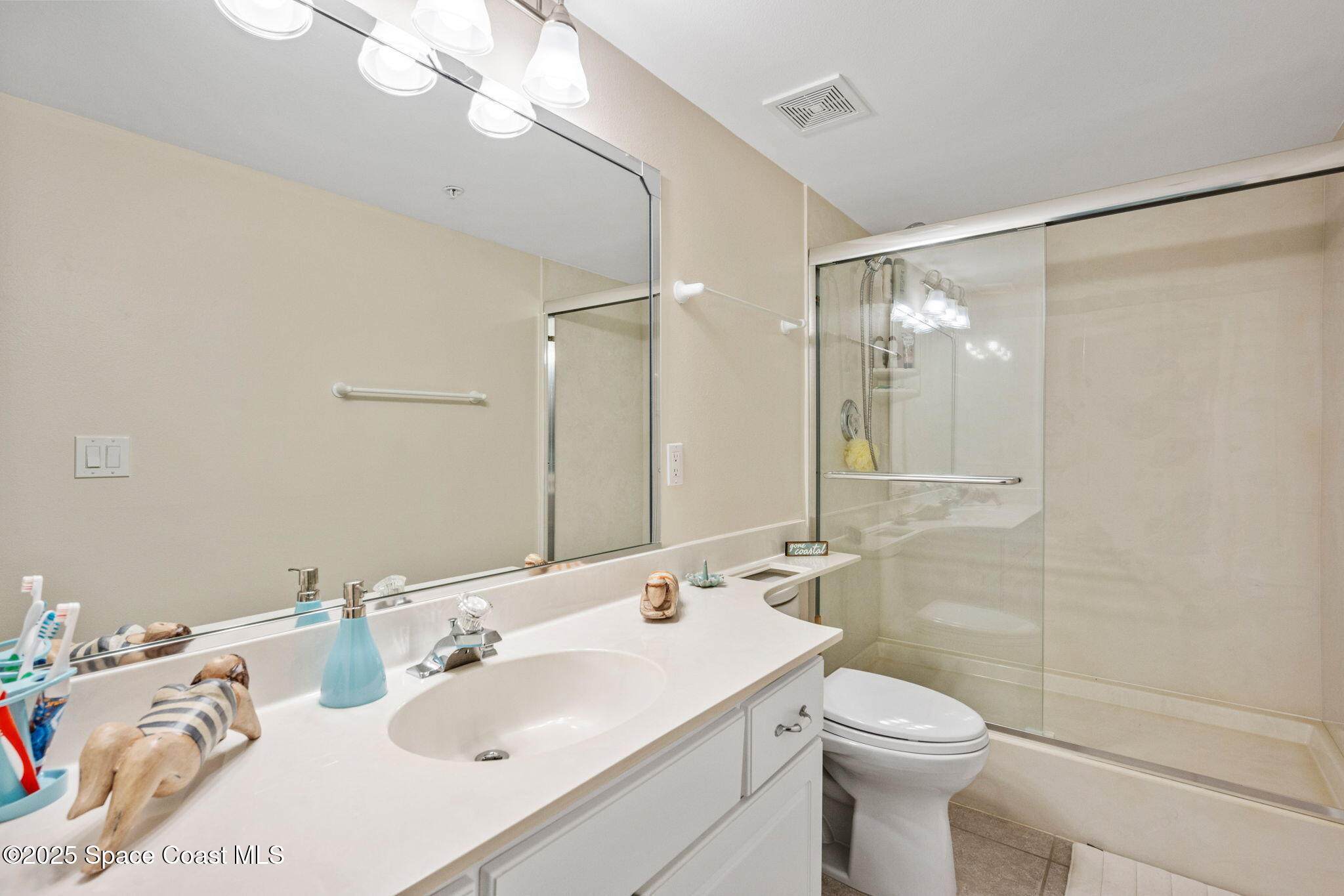 301 N Atlantic Avenue, 802
