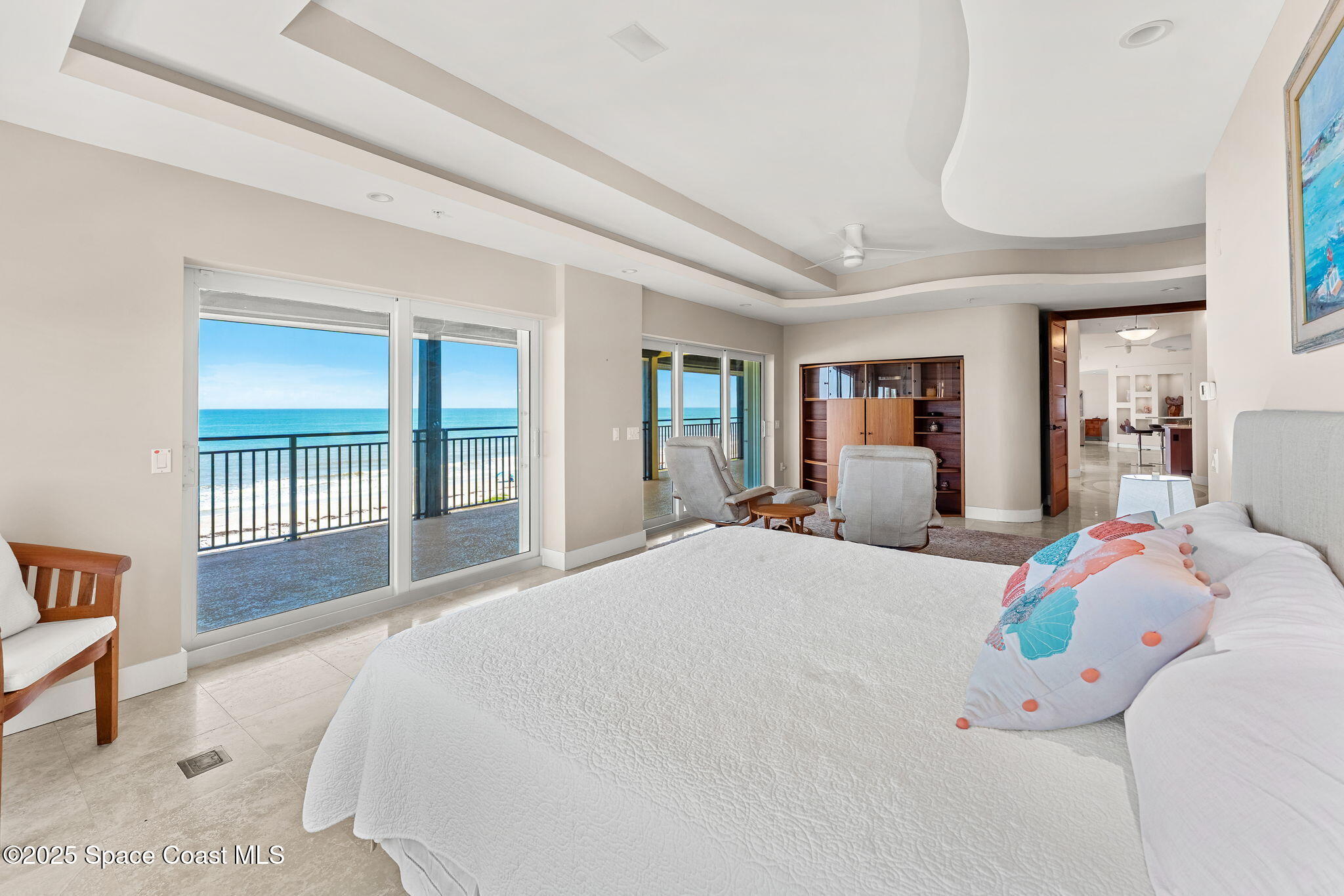 2375 S Atlantic Avenue, 601