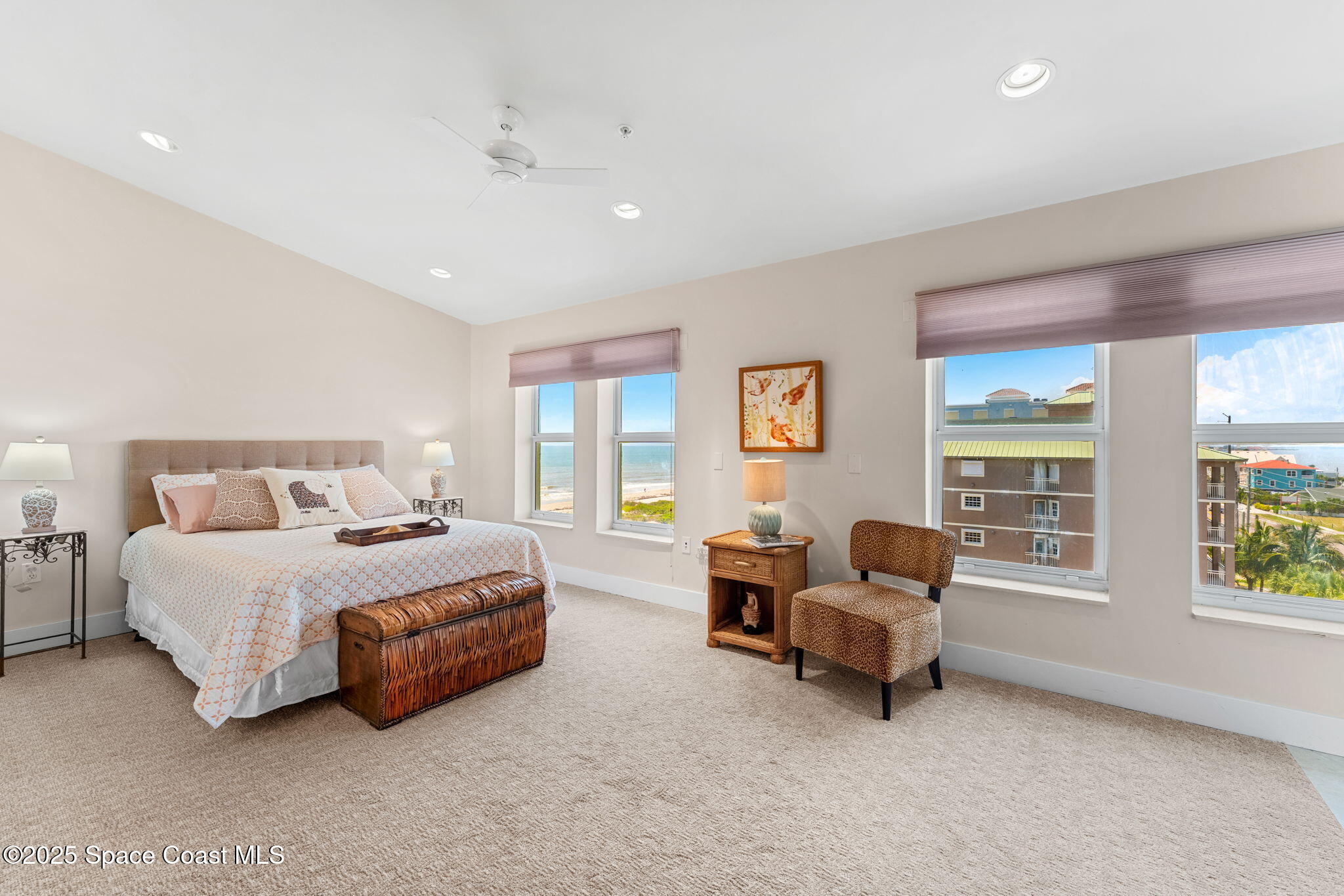 2375 S Atlantic Avenue, 601