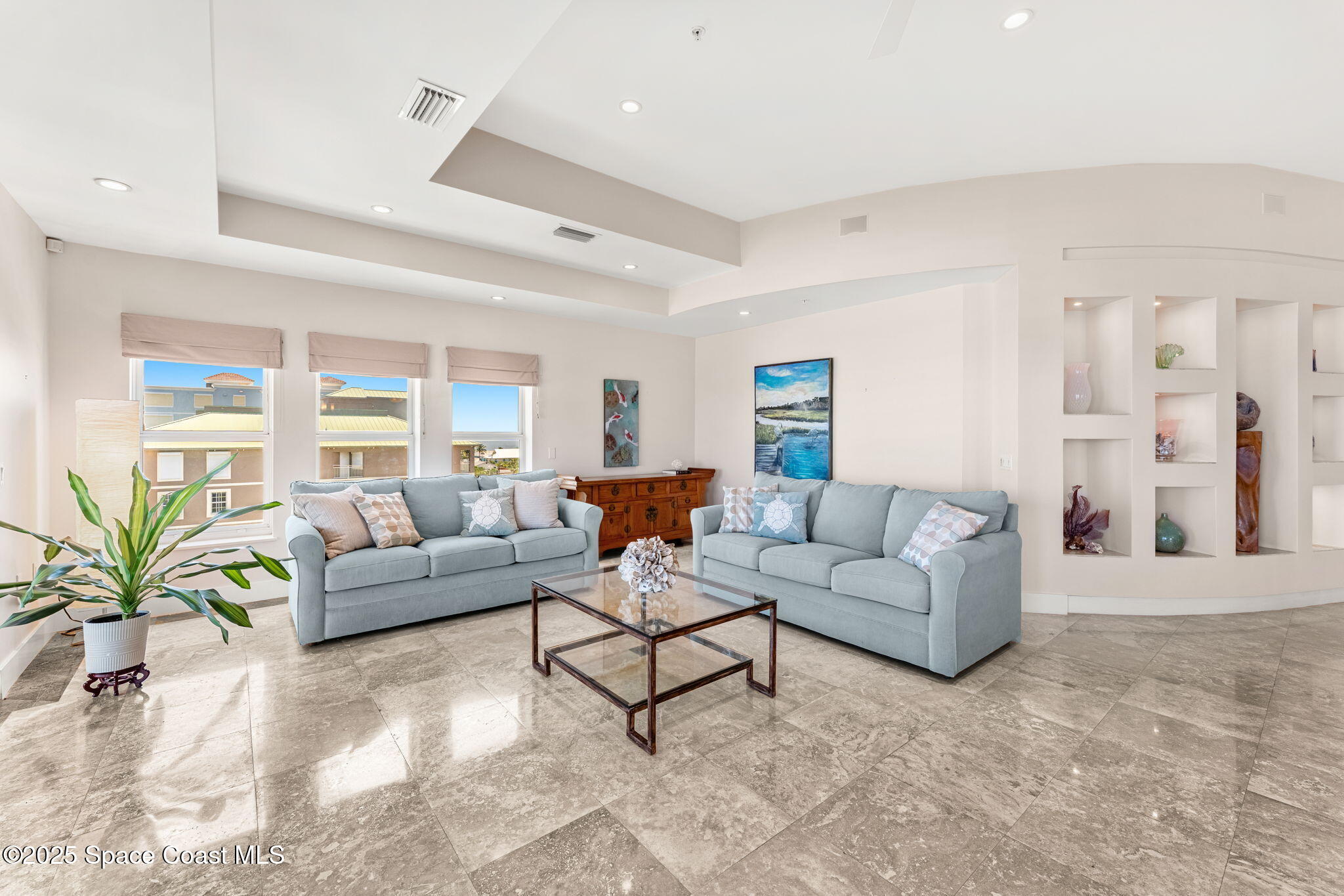 2375 S Atlantic Avenue, 601