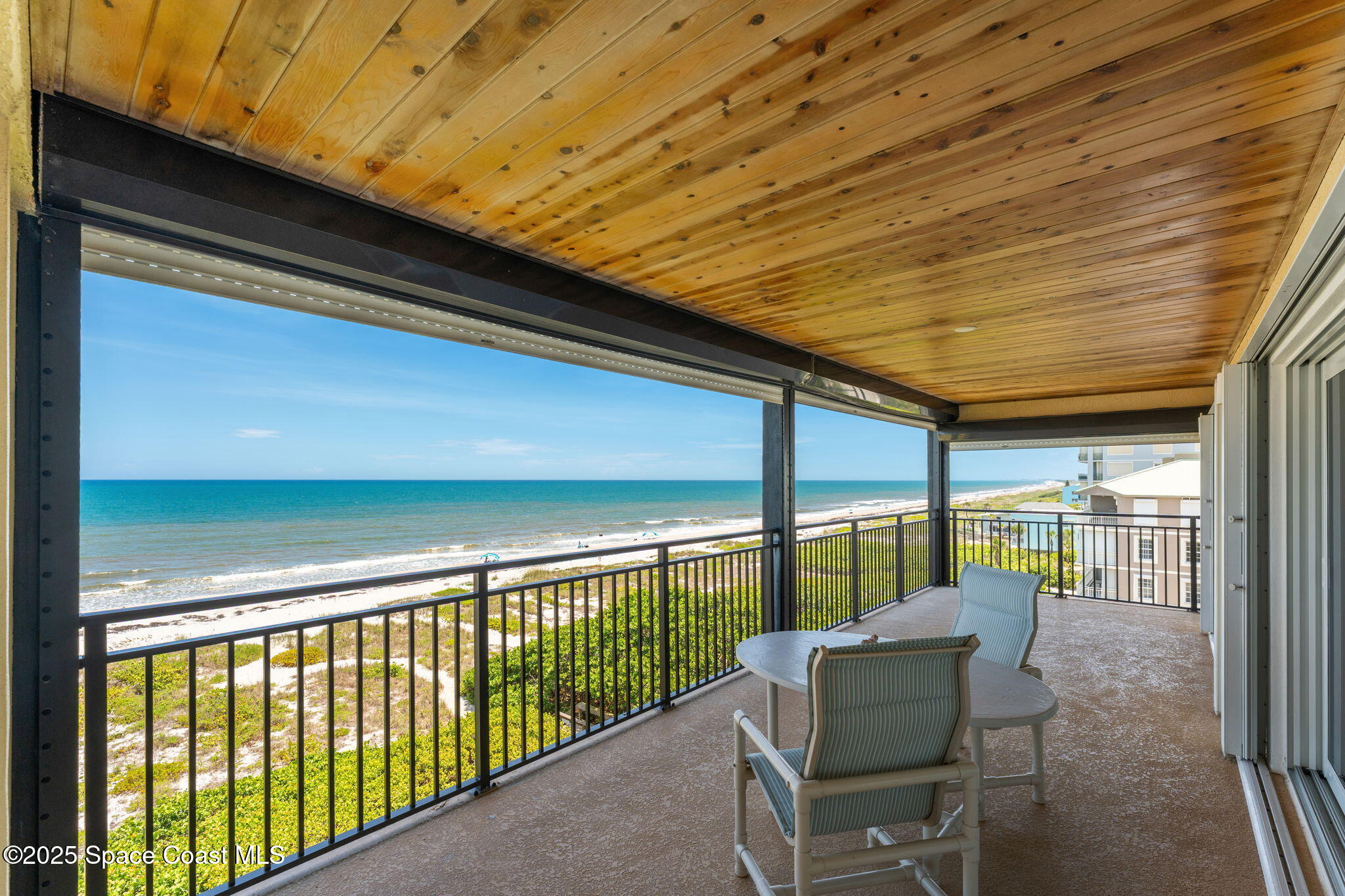 2375 S Atlantic Avenue, 601