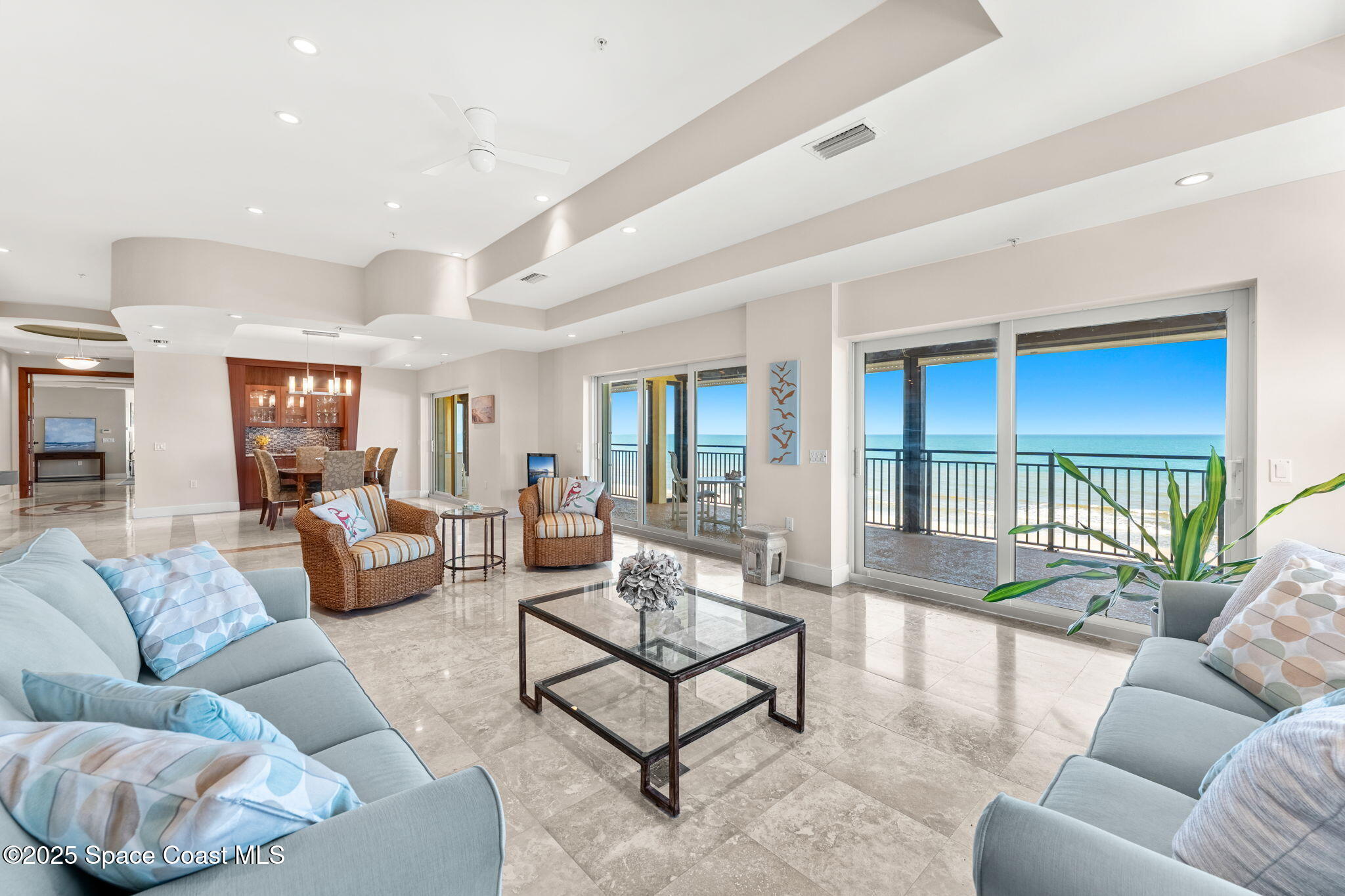 2375 S Atlantic Avenue, 601