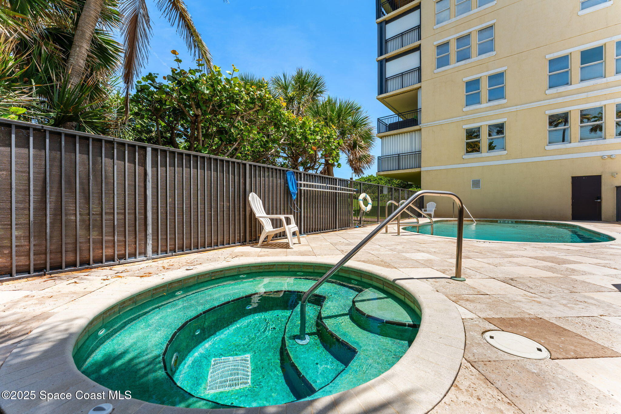 2375 S Atlantic Avenue, 601