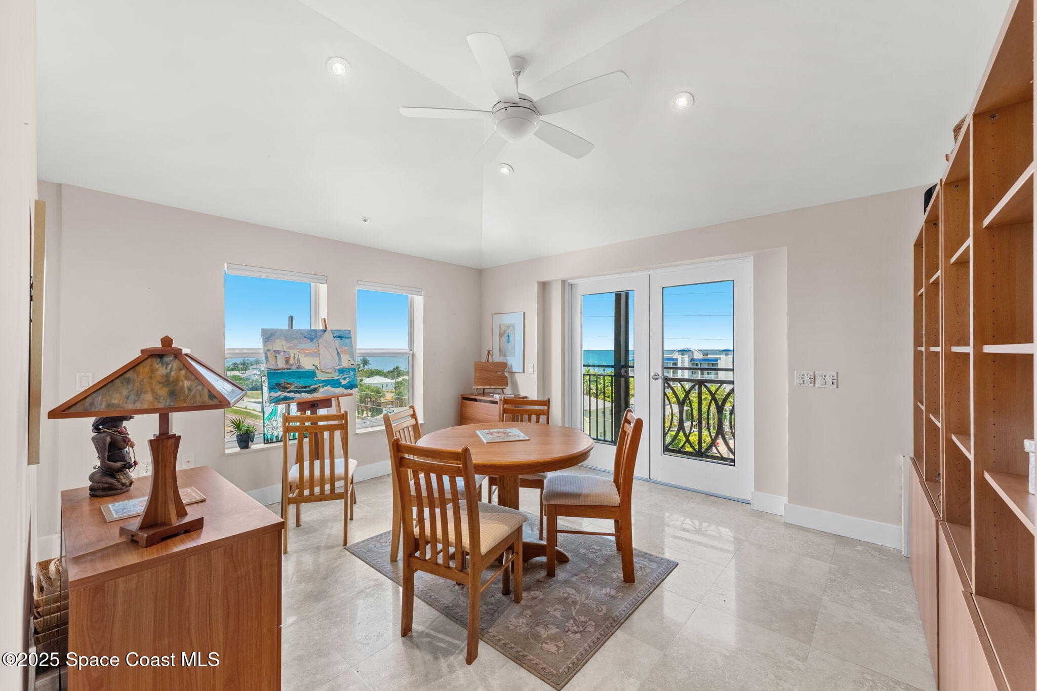 2375 S Atlantic Avenue, 601