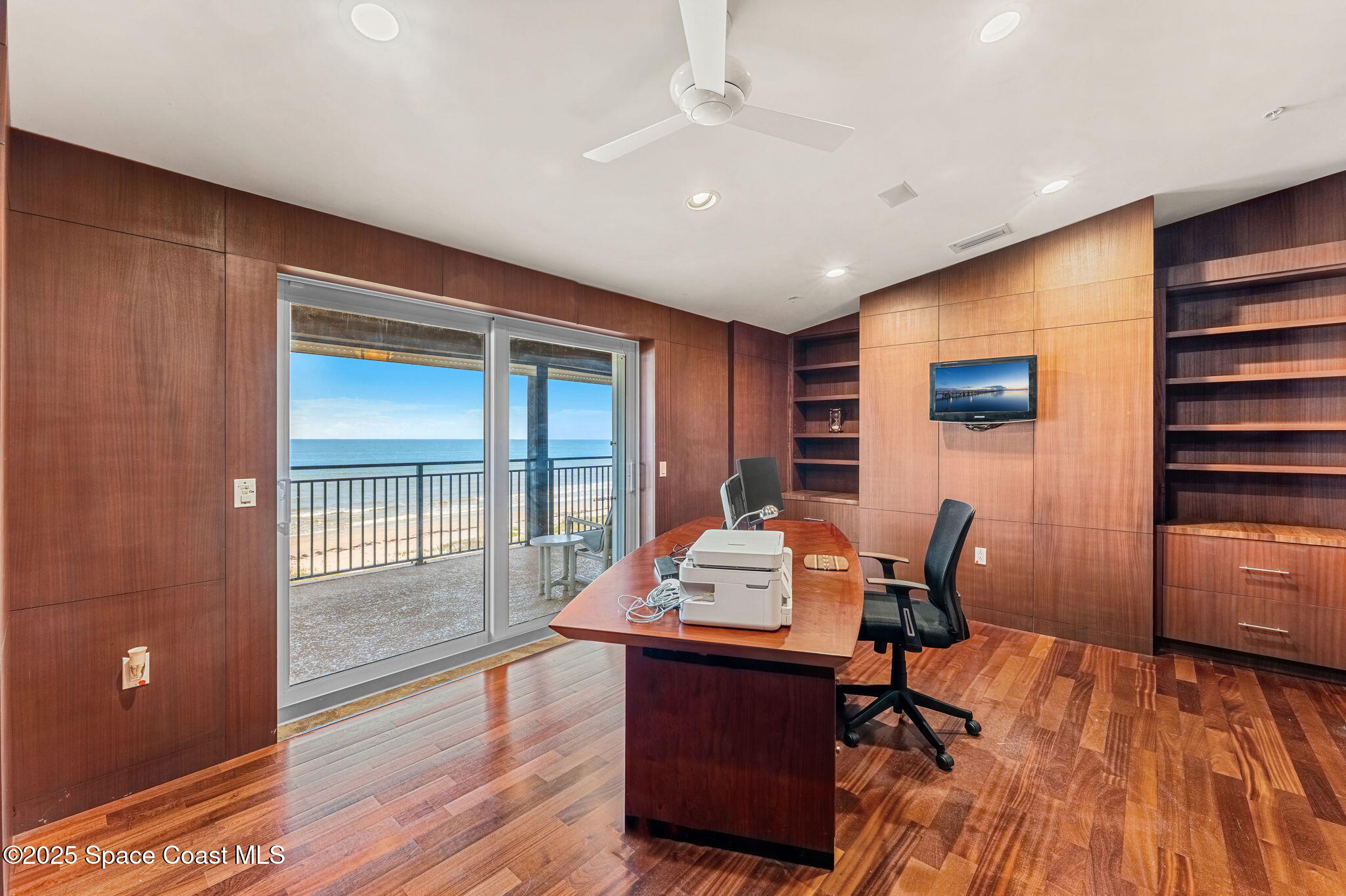 2375 S Atlantic Avenue, 601