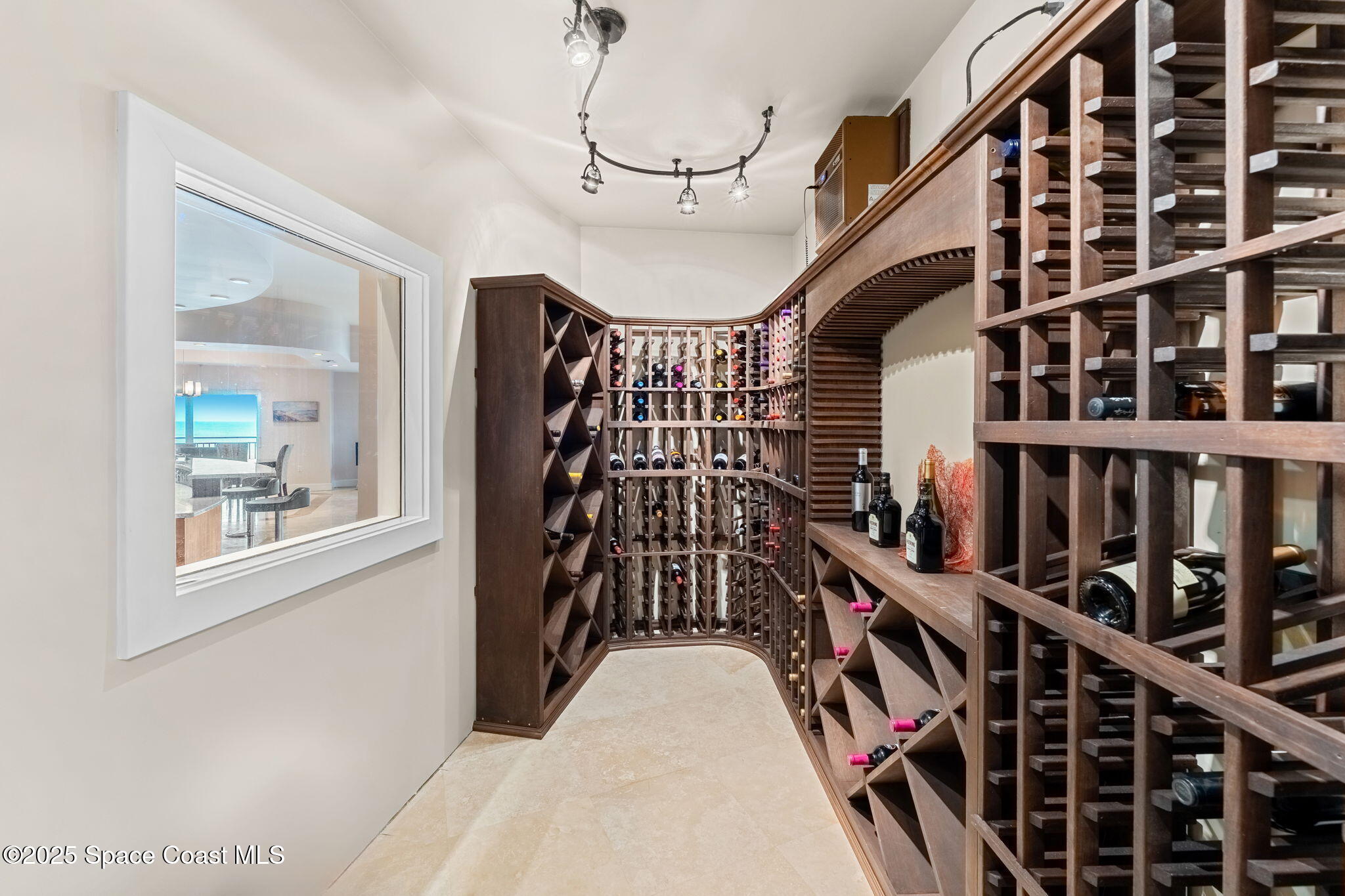 2375 S Atlantic Avenue, 601