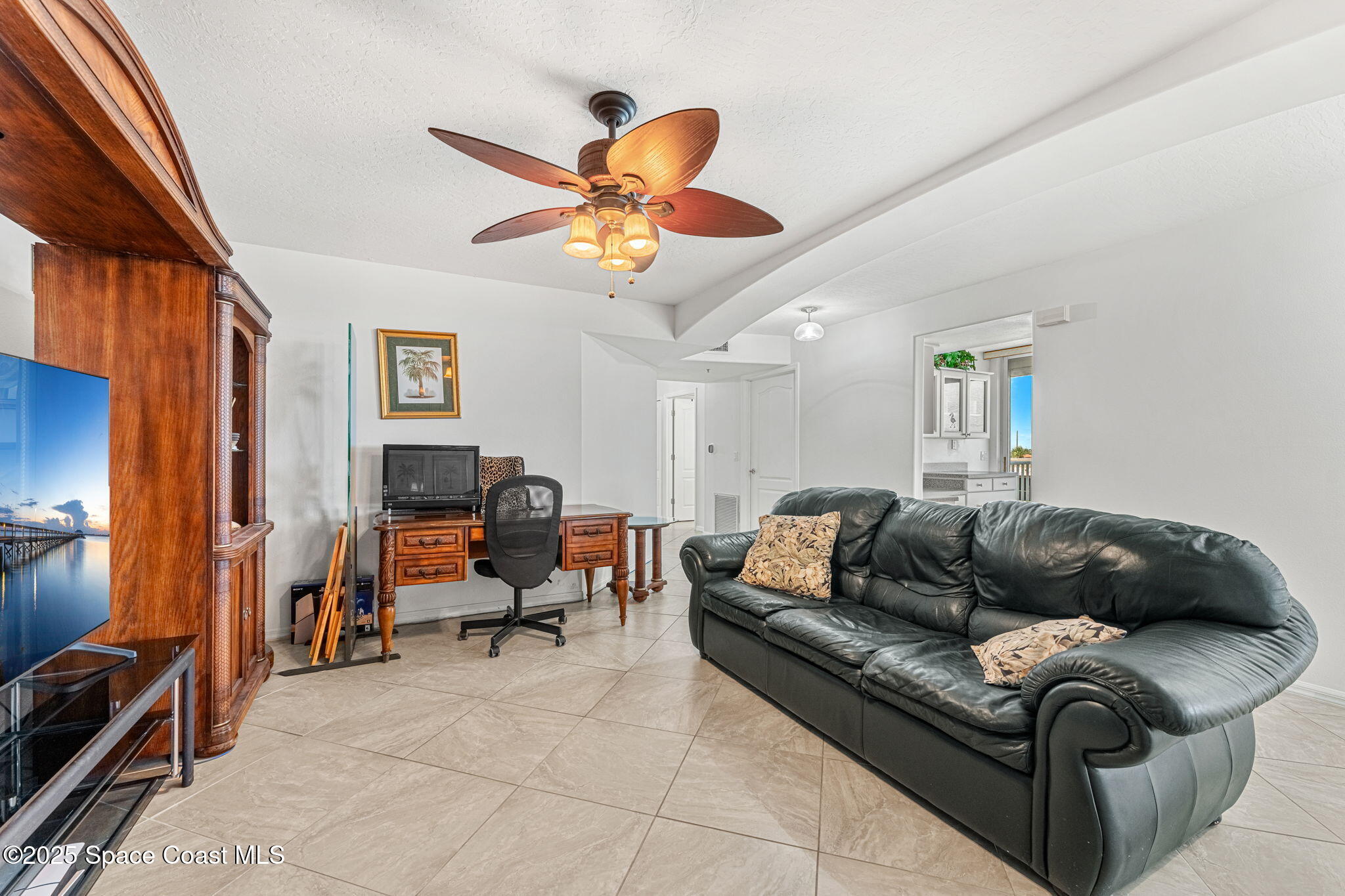 301 N Atlantic Avenue, 401