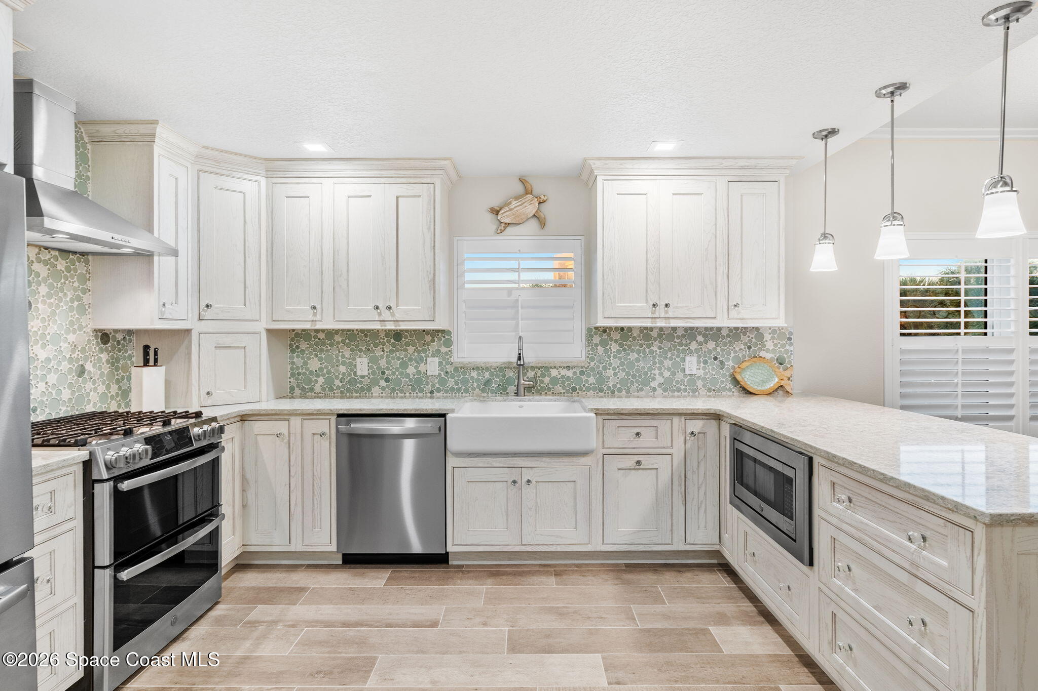 6015 Turtle Beach Lane 202