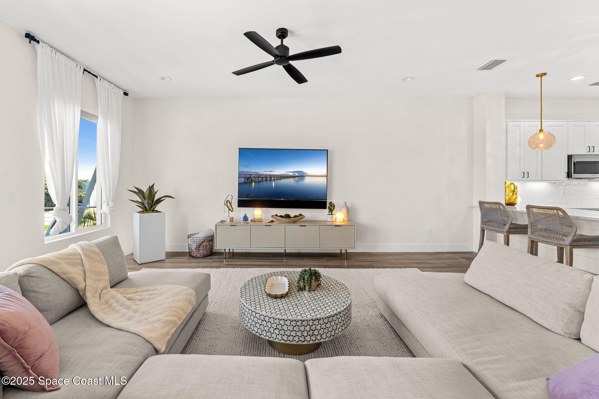 106 4th Avenue