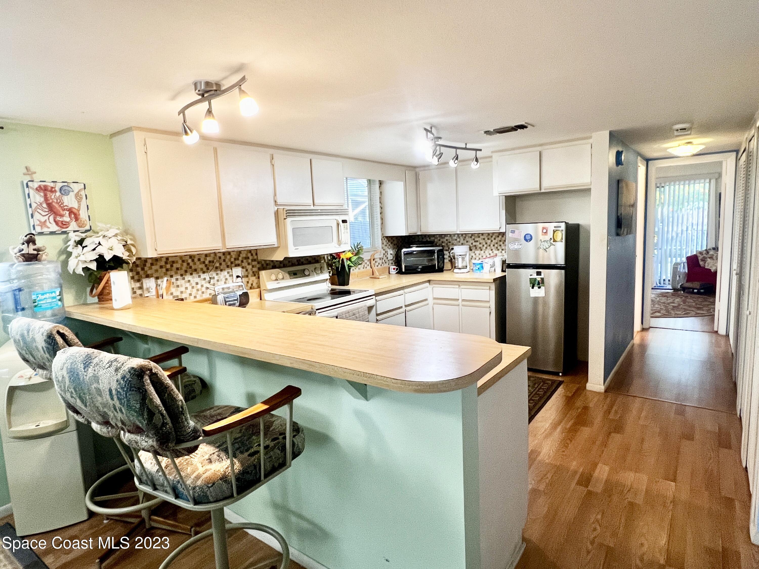 229 Cleveland Avenue, 2