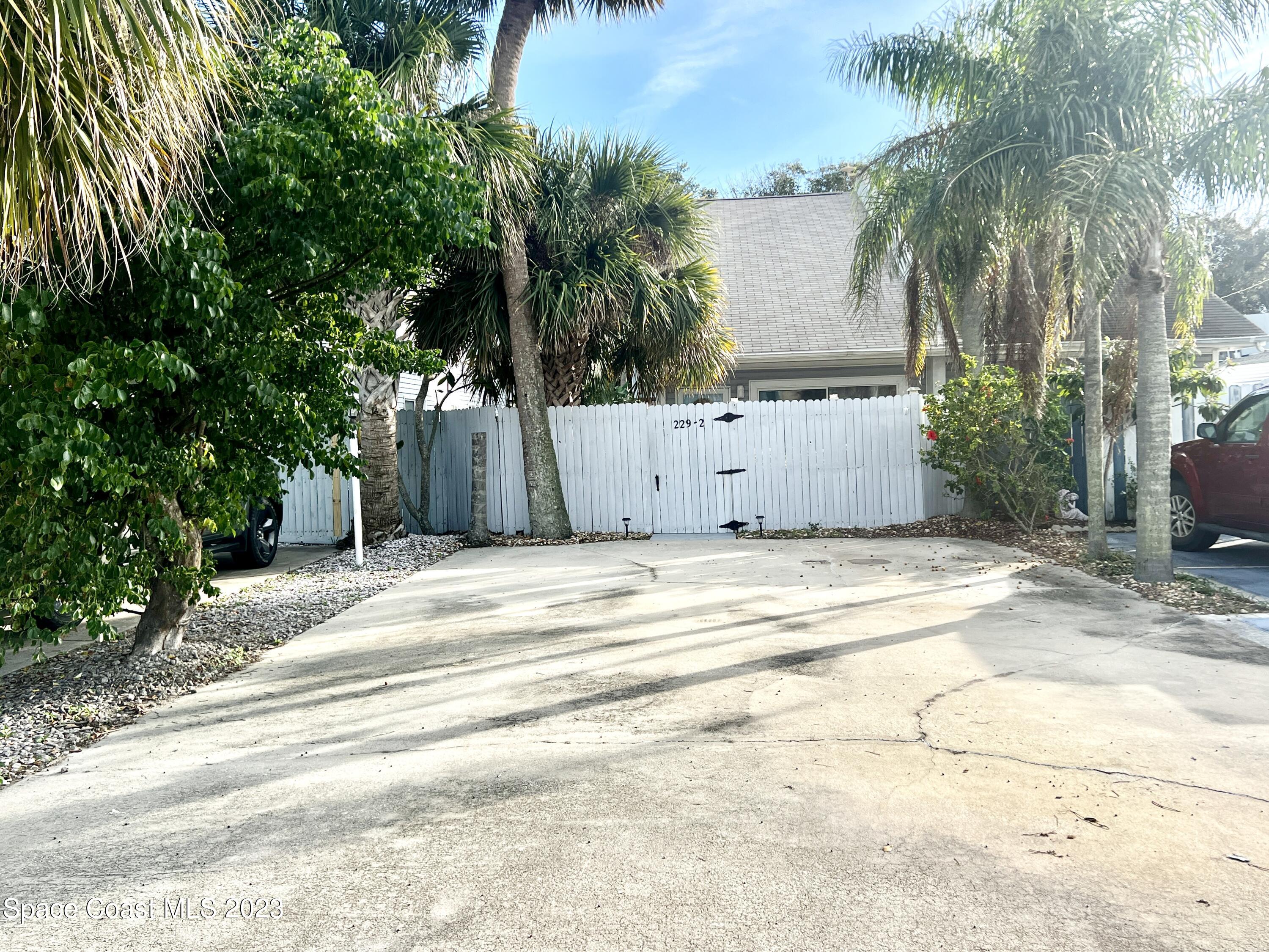 229 Cleveland Avenue, 2