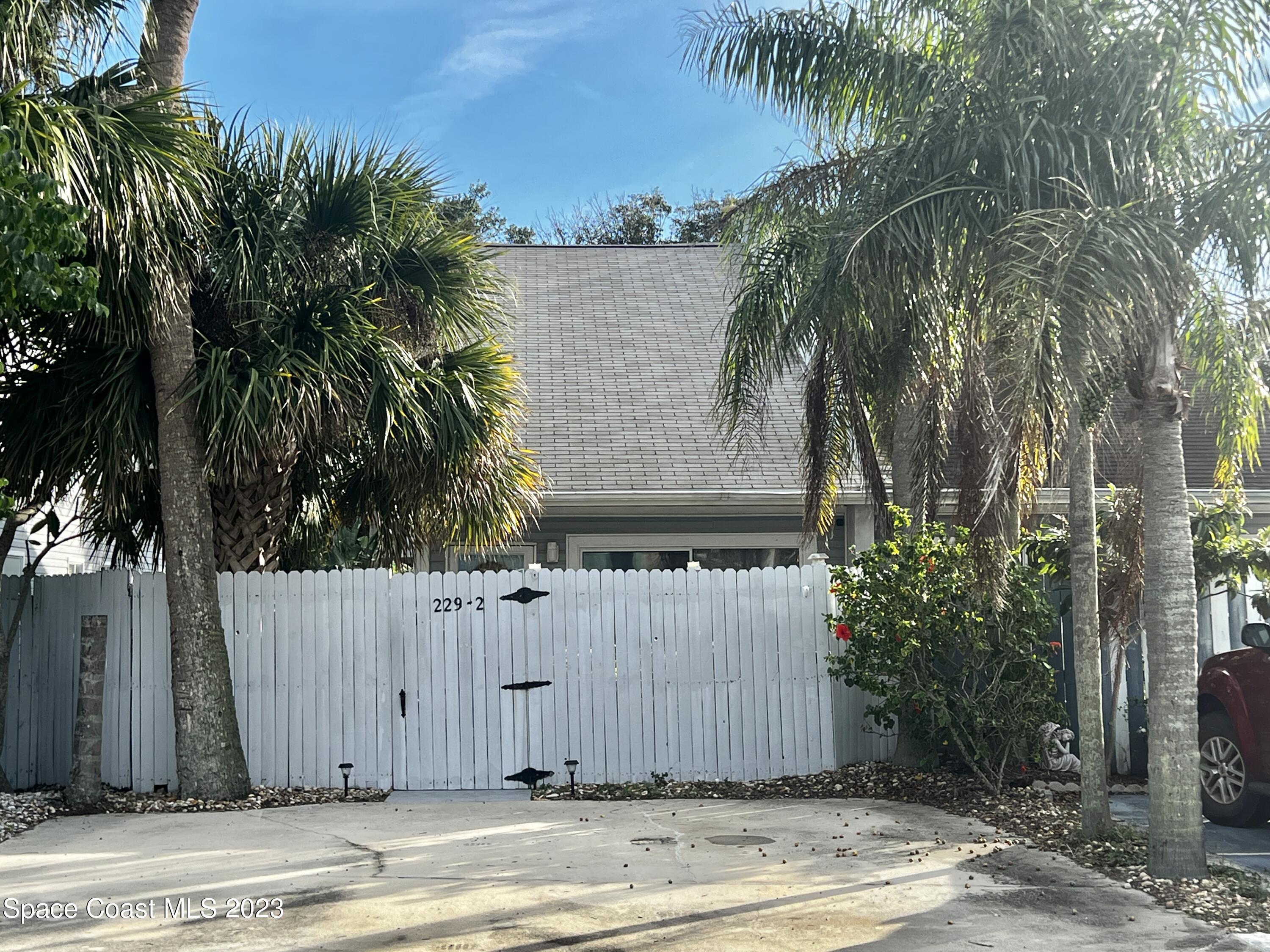 229 Cleveland Avenue, 2
