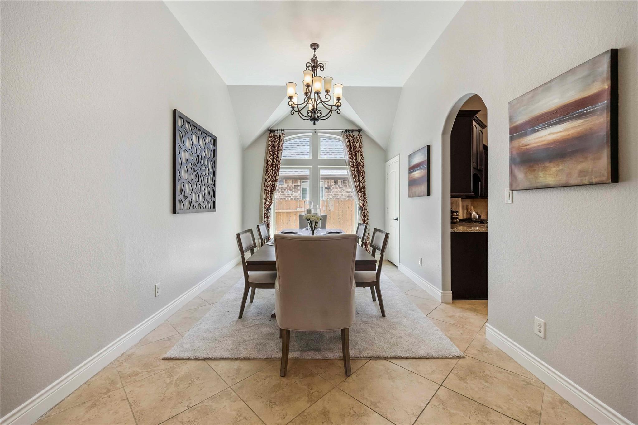 2423 Rosillos Peak Drive