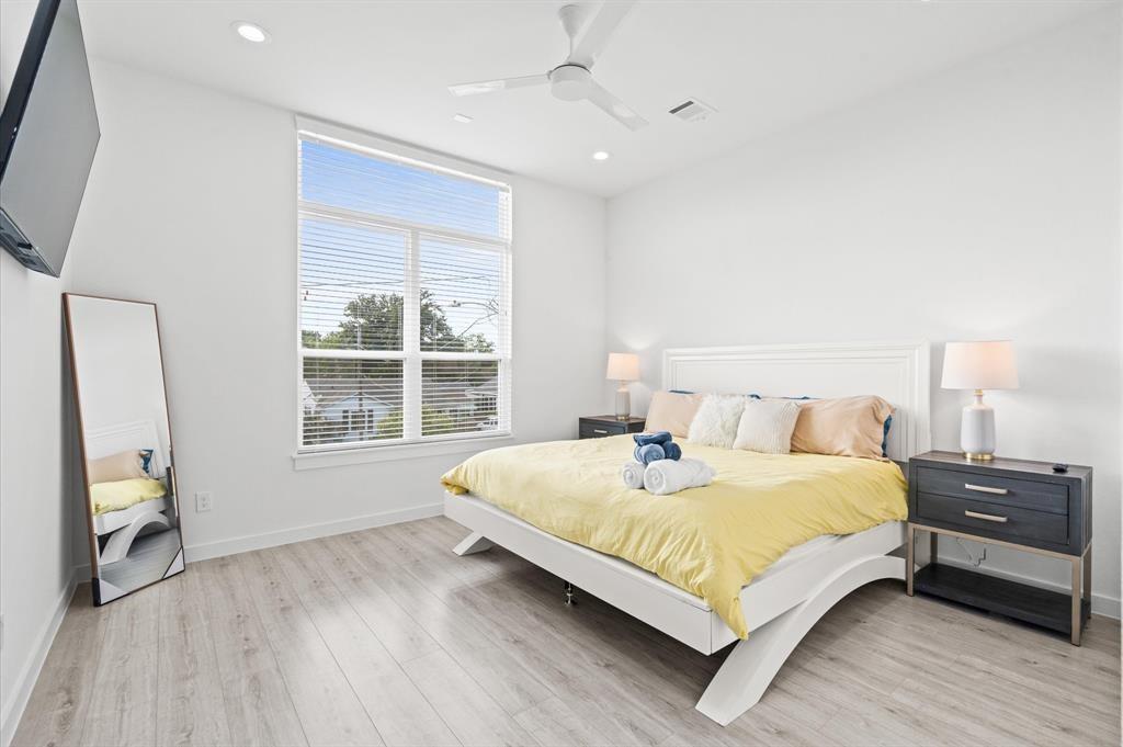 6827 Cadillac Street