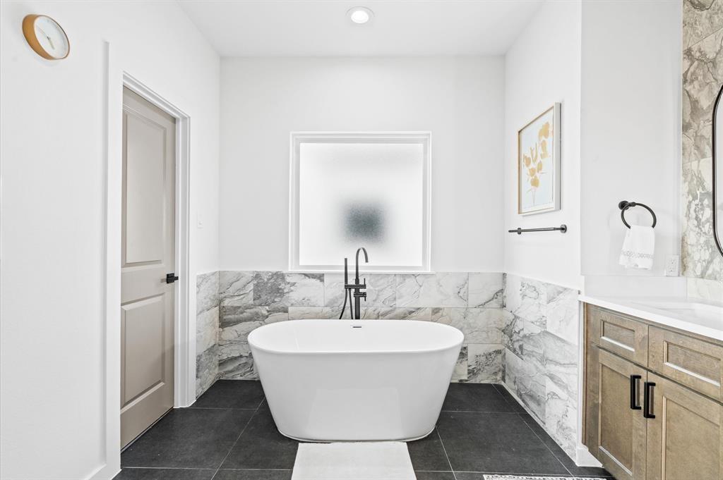 6827 Cadillac Street