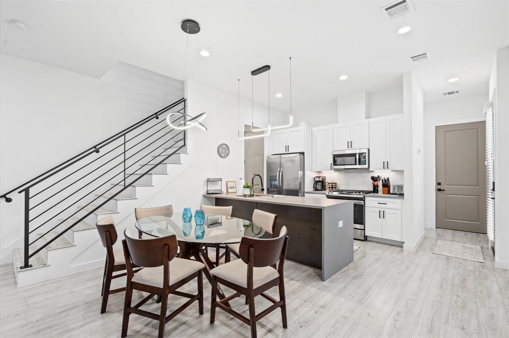 6827 Cadillac Street