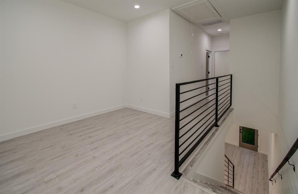 6827 Cadillac Street