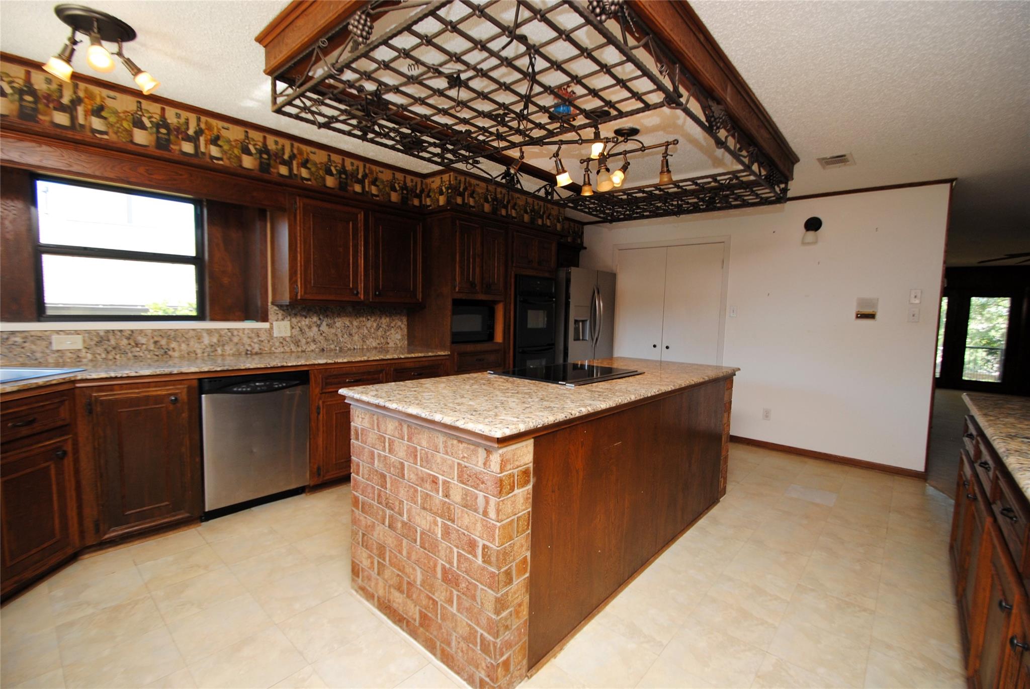 190 Dawns Edge Drive