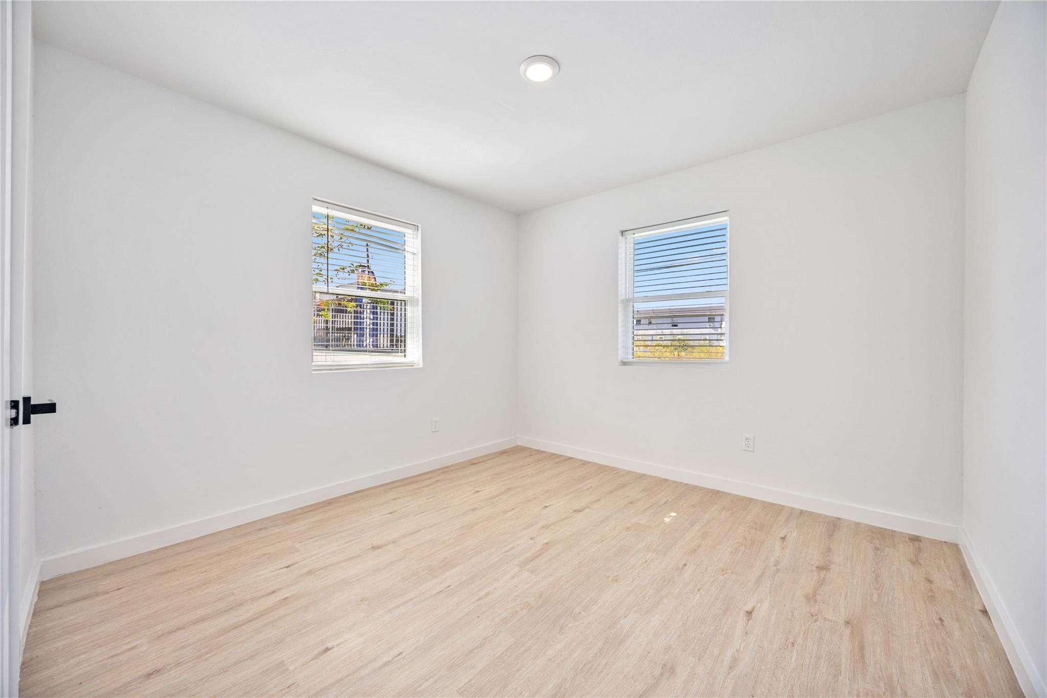 6811 Del Rio Street # 20