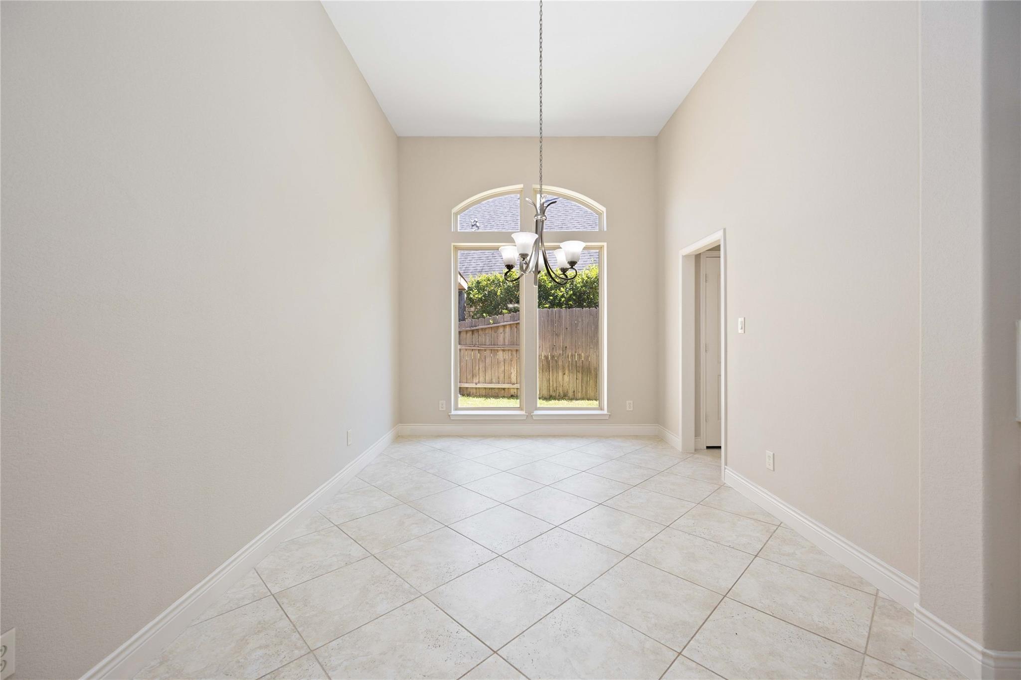 115 Pine Crest Circle