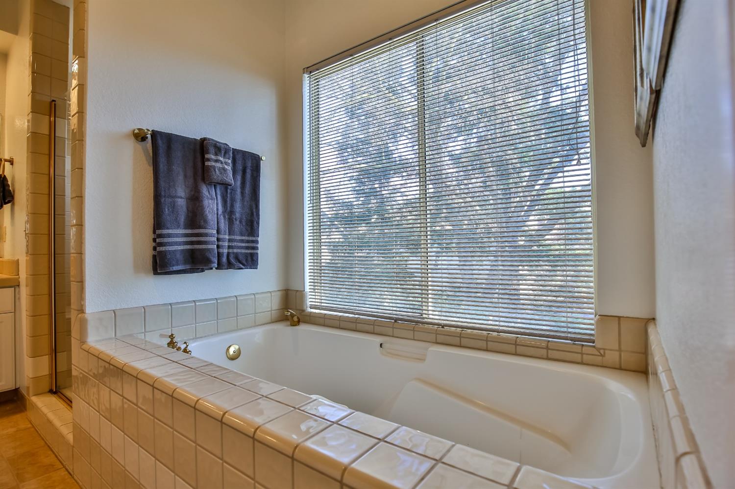 516 Applewood Drive