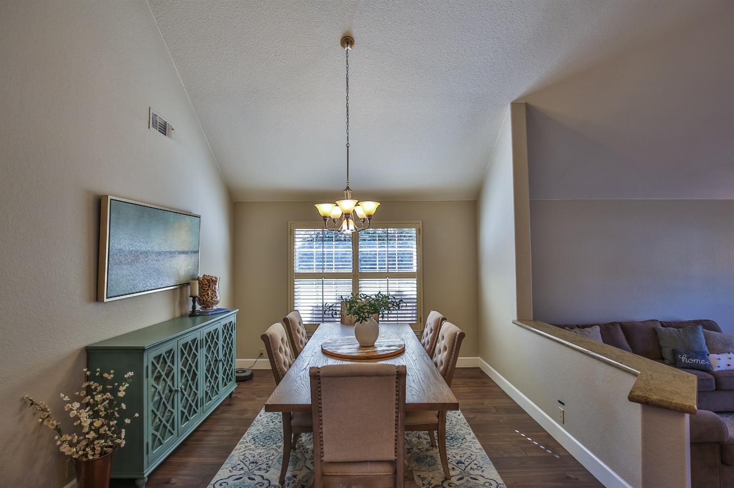 516 Applewood Drive