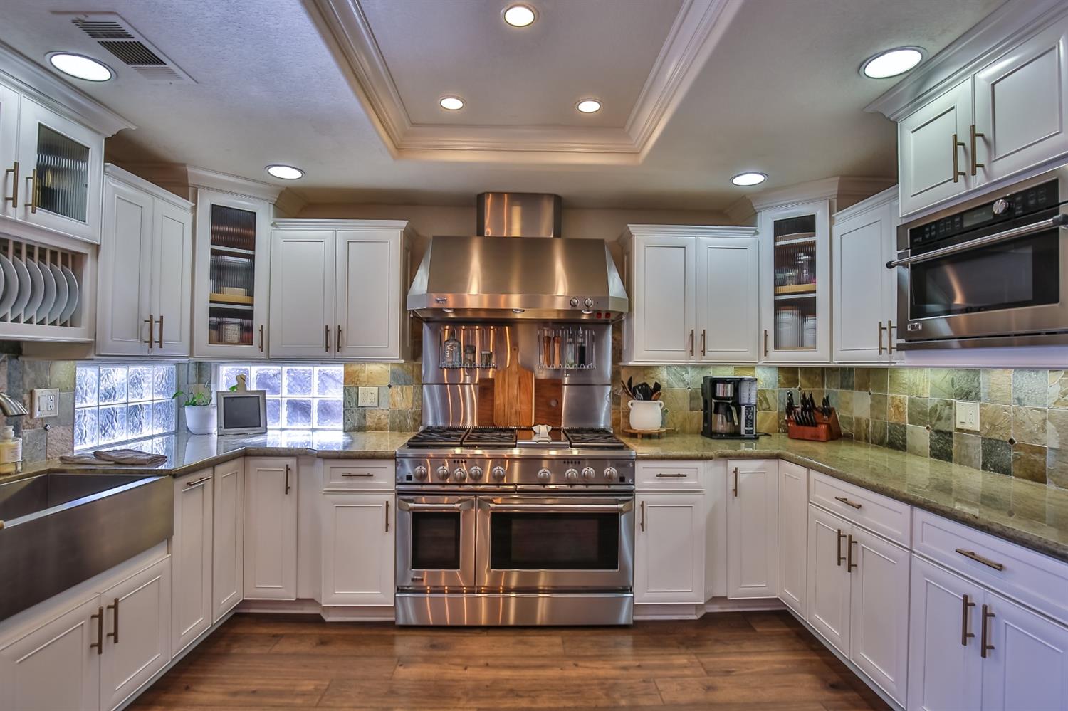 516 Applewood Drive